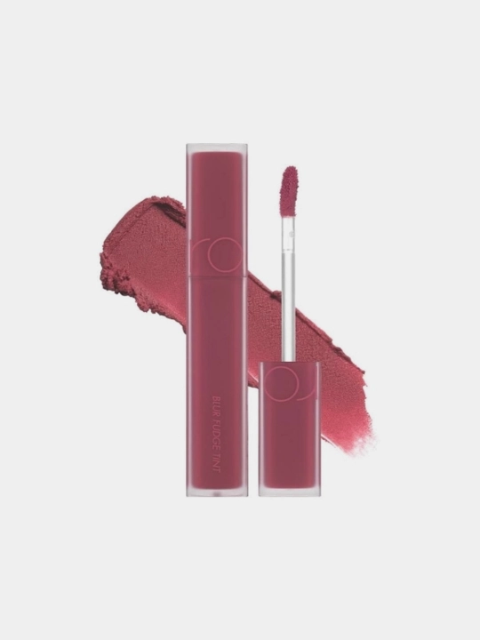 Blyur effektli lab uchun mat tint Rom&nd Blur Fudge Tint