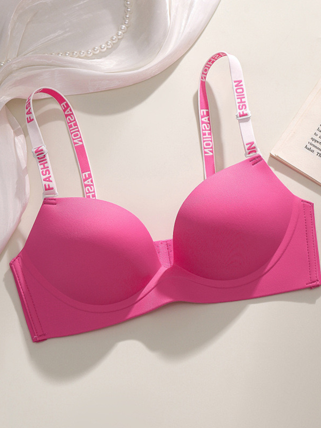 Yovvoyi jinsiy aloqa va sevgi haqida filmlar Bir yigit qizga siydi