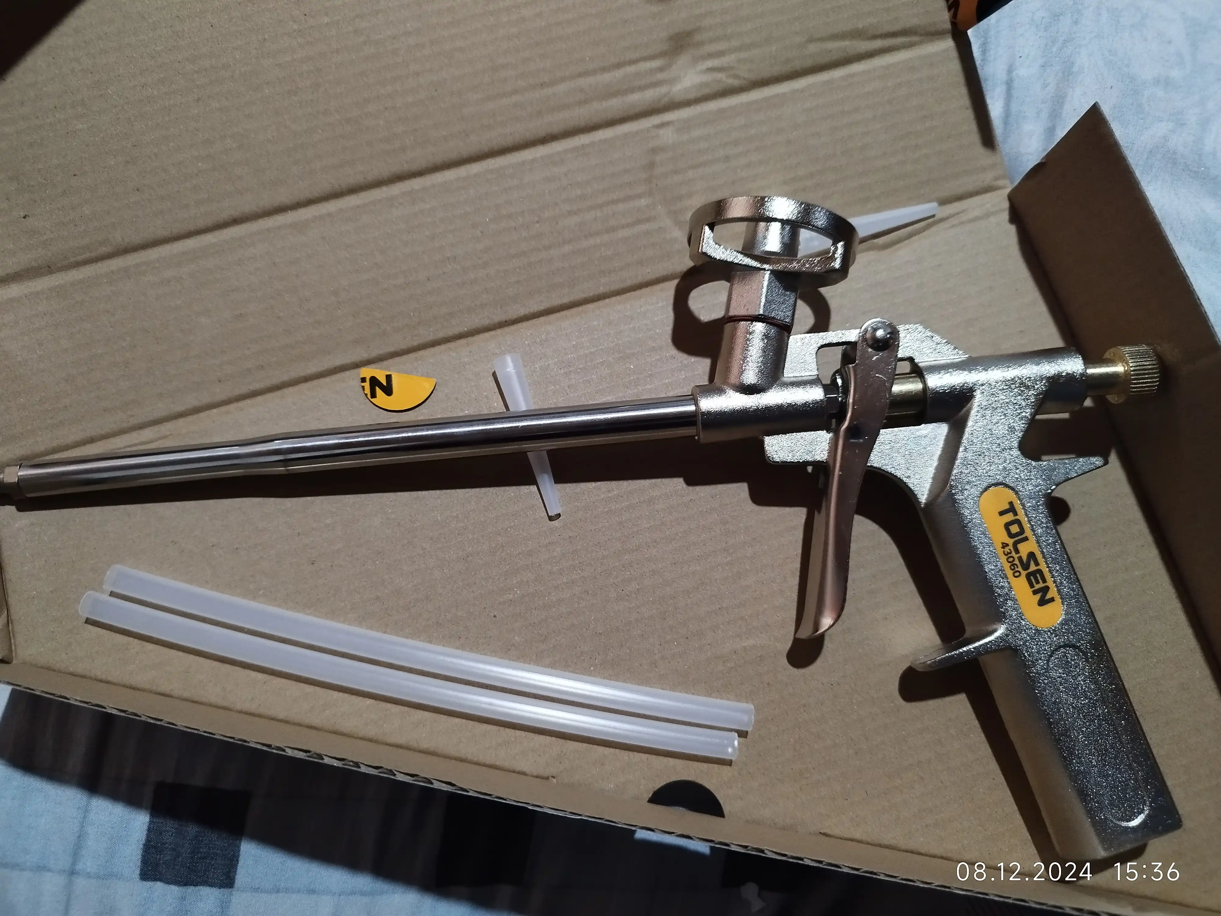 Montaj ko'pigi sepish to'pponchasi, pena pistolet  TOLSEN 43060