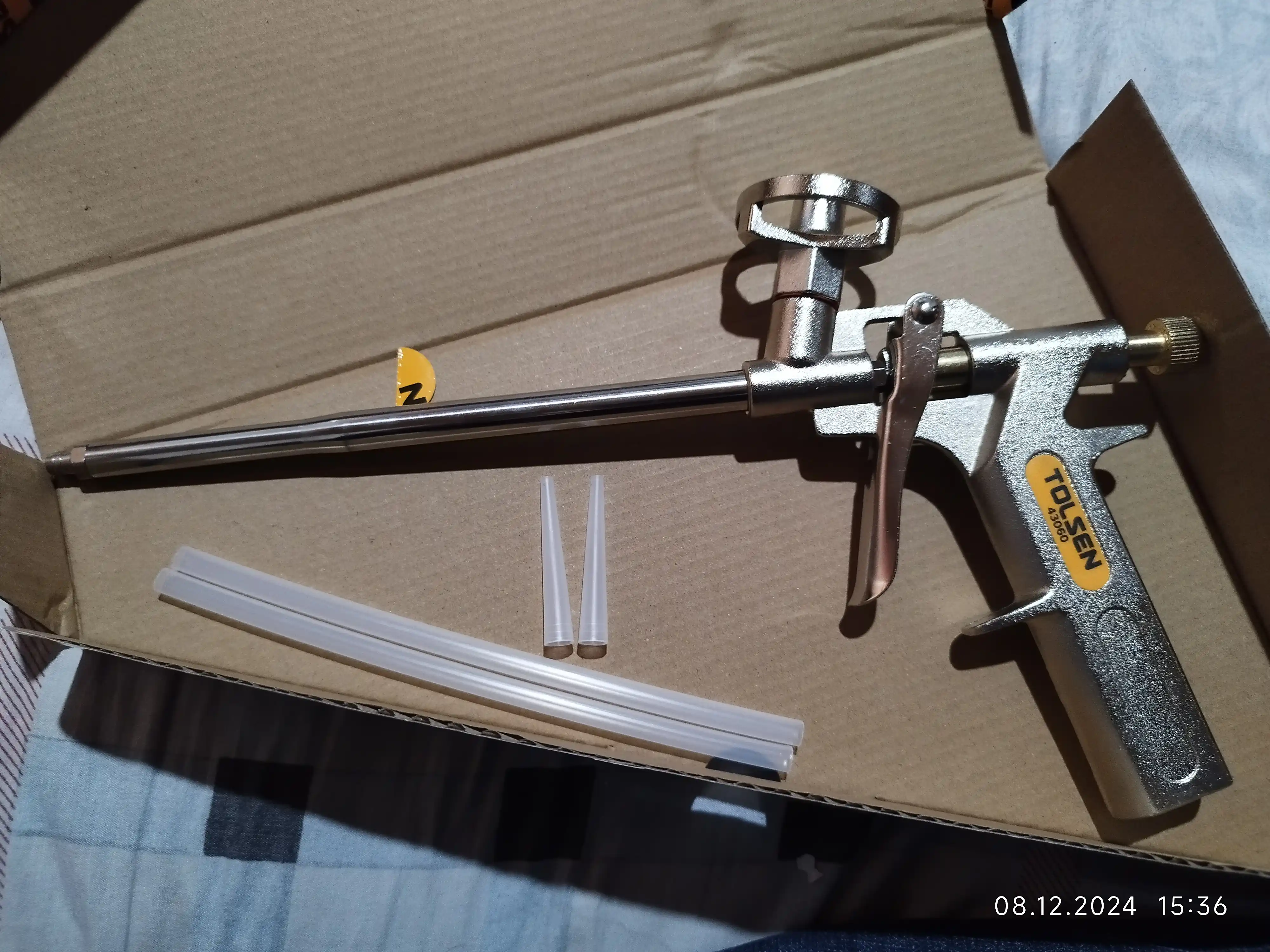 Montaj ko'pigi sepish to'pponchasi, pena pistolet  TOLSEN 43060