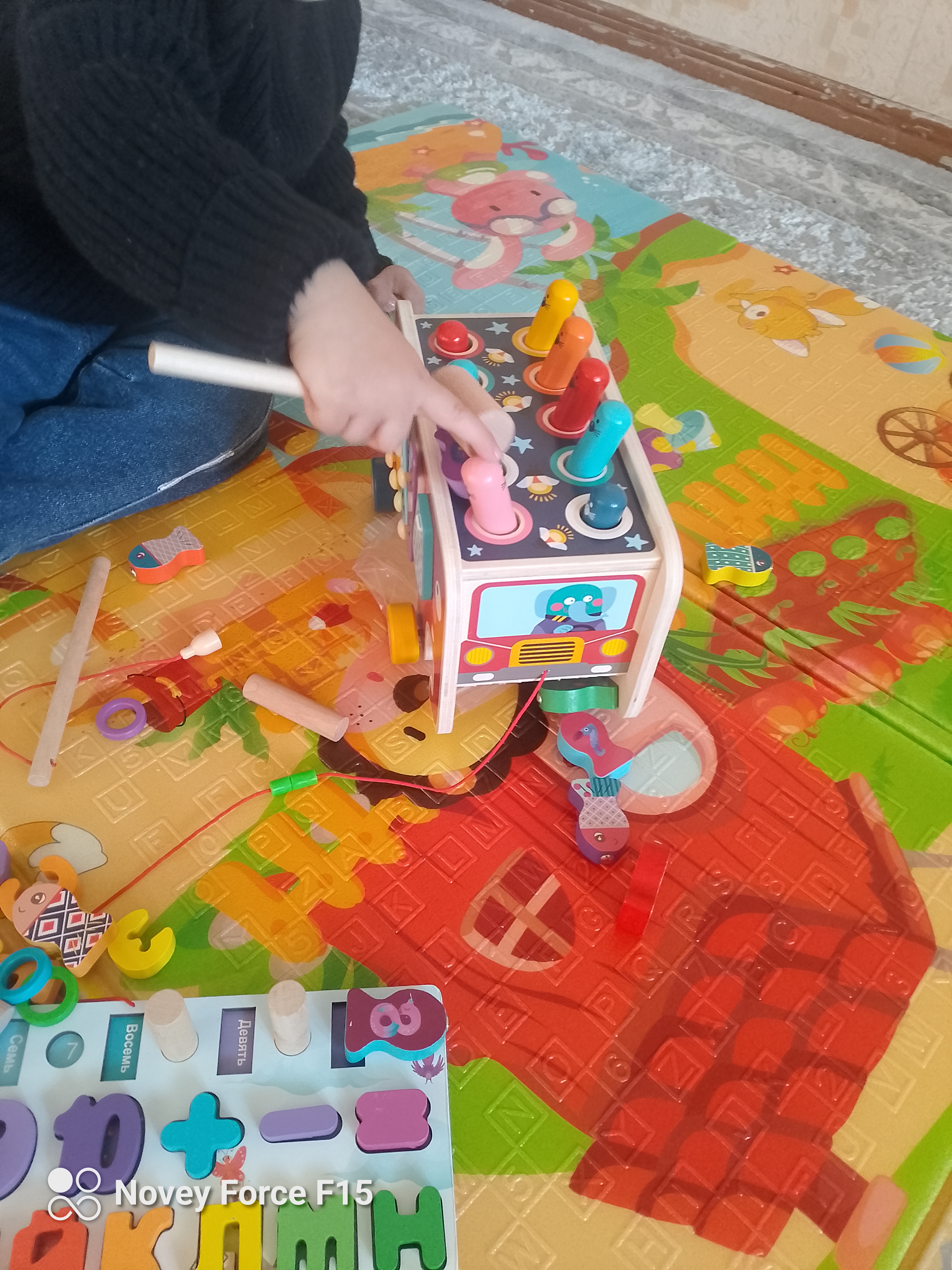 Развивающие детские игрушки по методике Монтессори, 2 в 1, стучалка, игрушка сортер