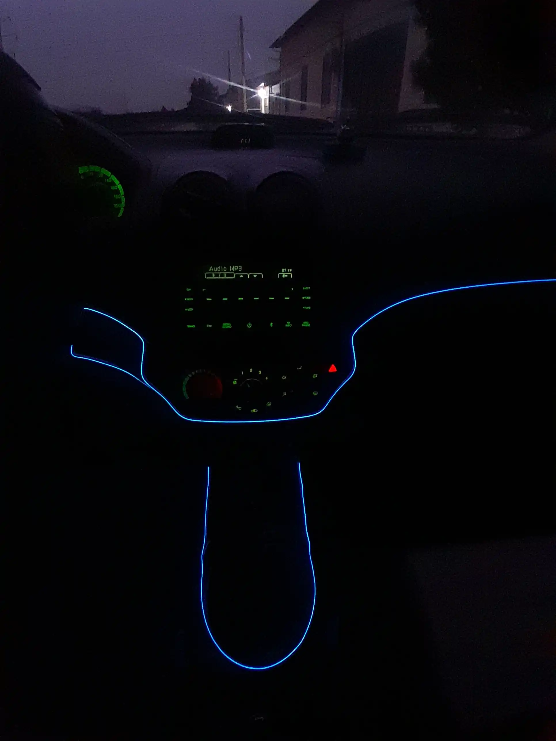 Неоновая LED-лента для салона авто 12В — 3 и 5 м, IP68, 3 режима