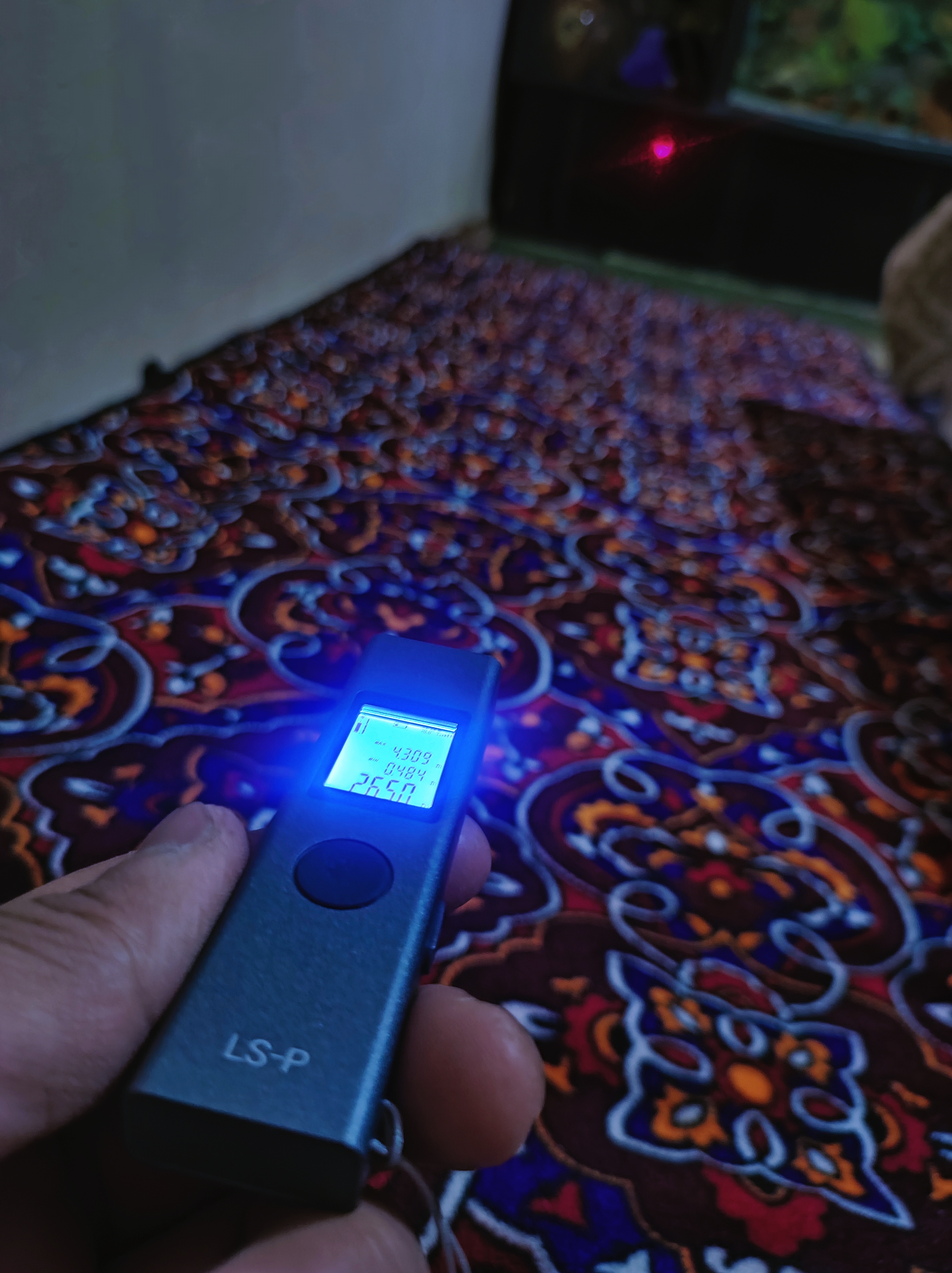 Xiaomi AtuMan Duka ta'mirlash va qurish uchun lazerli lenta o'lchovi