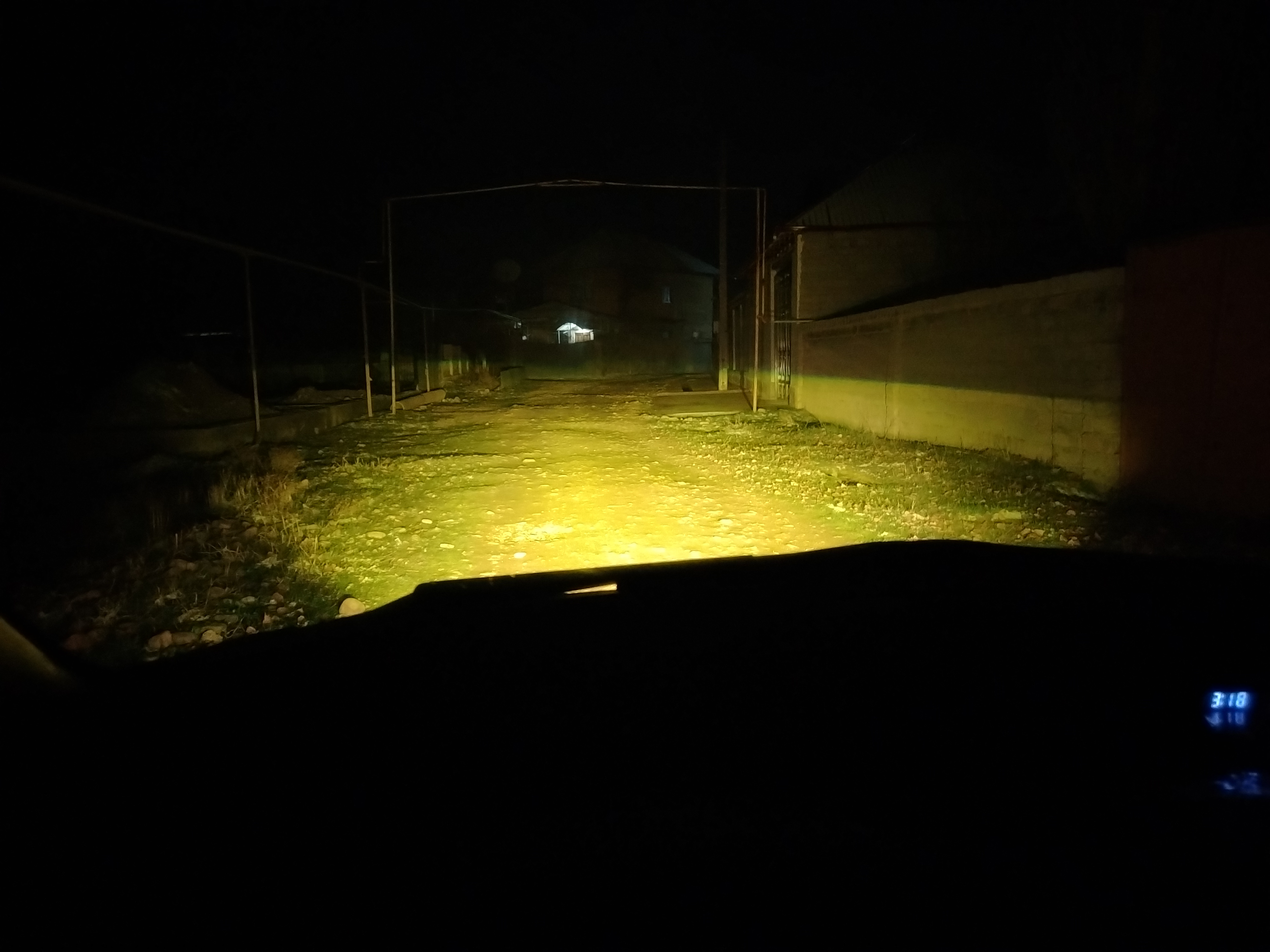 Yoritgichlar led lampa A8 oq va sariq rangli,LED - A7 LED lampalar H4 mini linzali avto