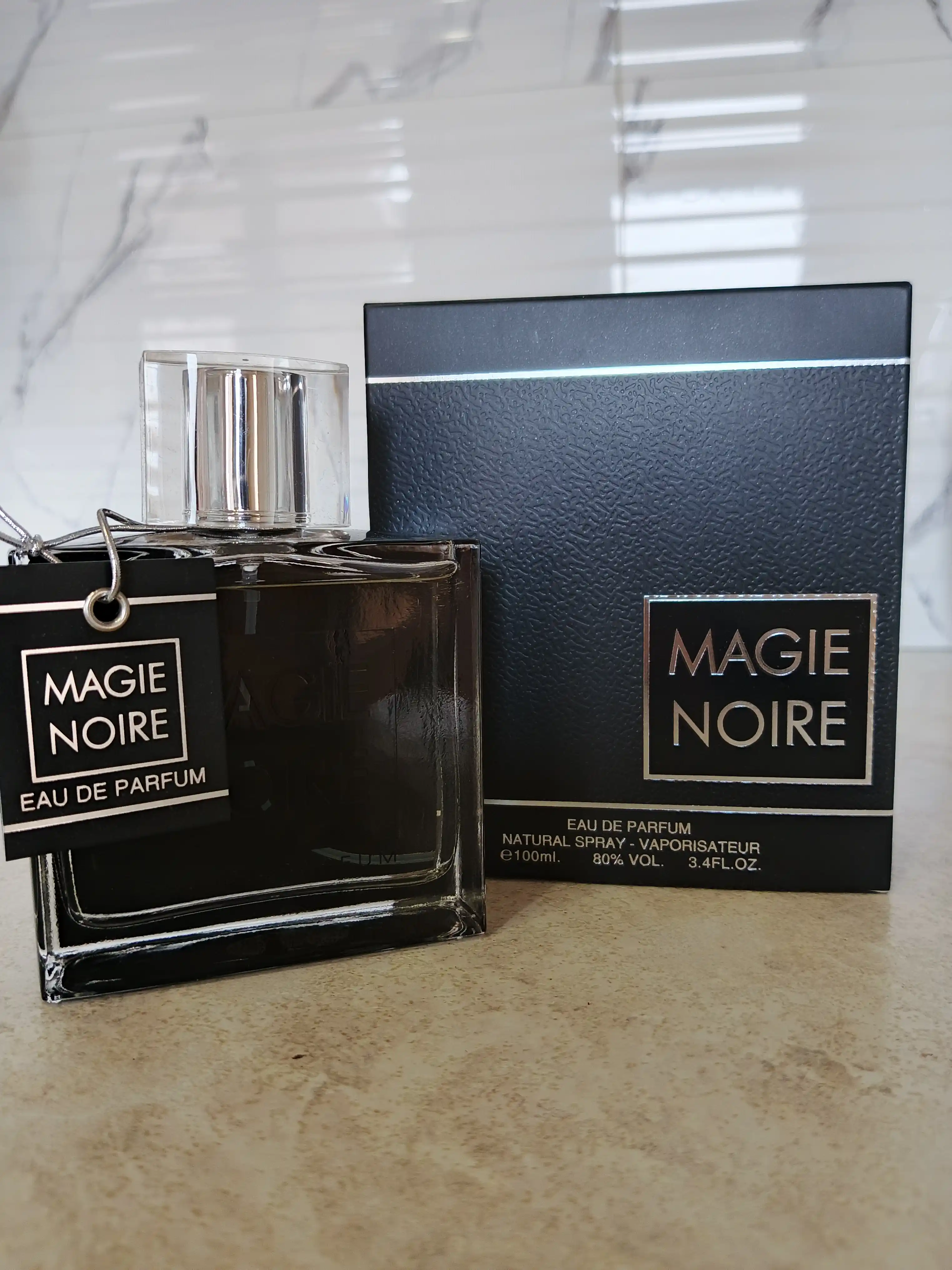 Erkaklar uchun parfyum Megi Noire, 100 ml