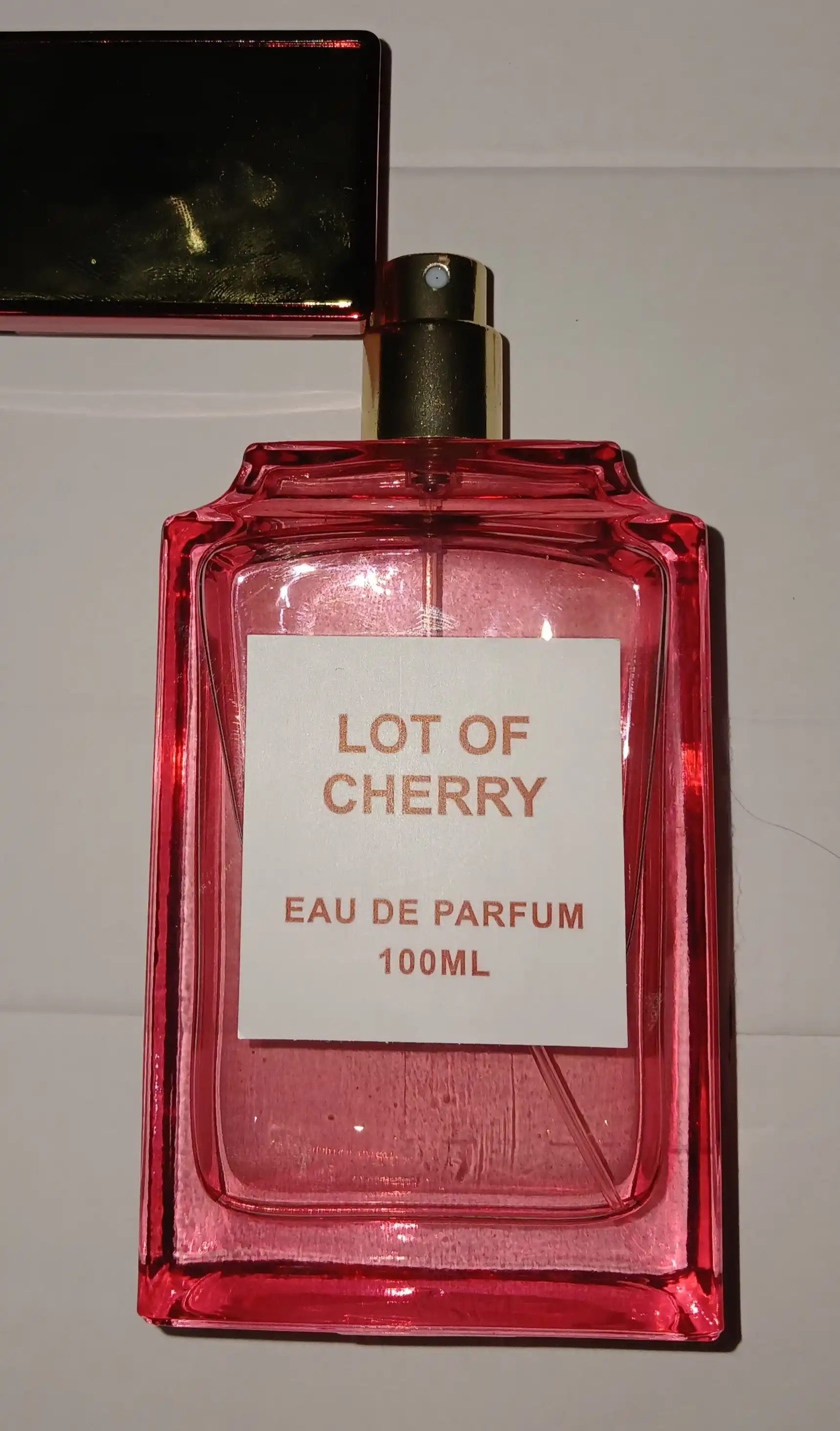 Ayollar parfyum suvi Tom Ford Lost Cherry