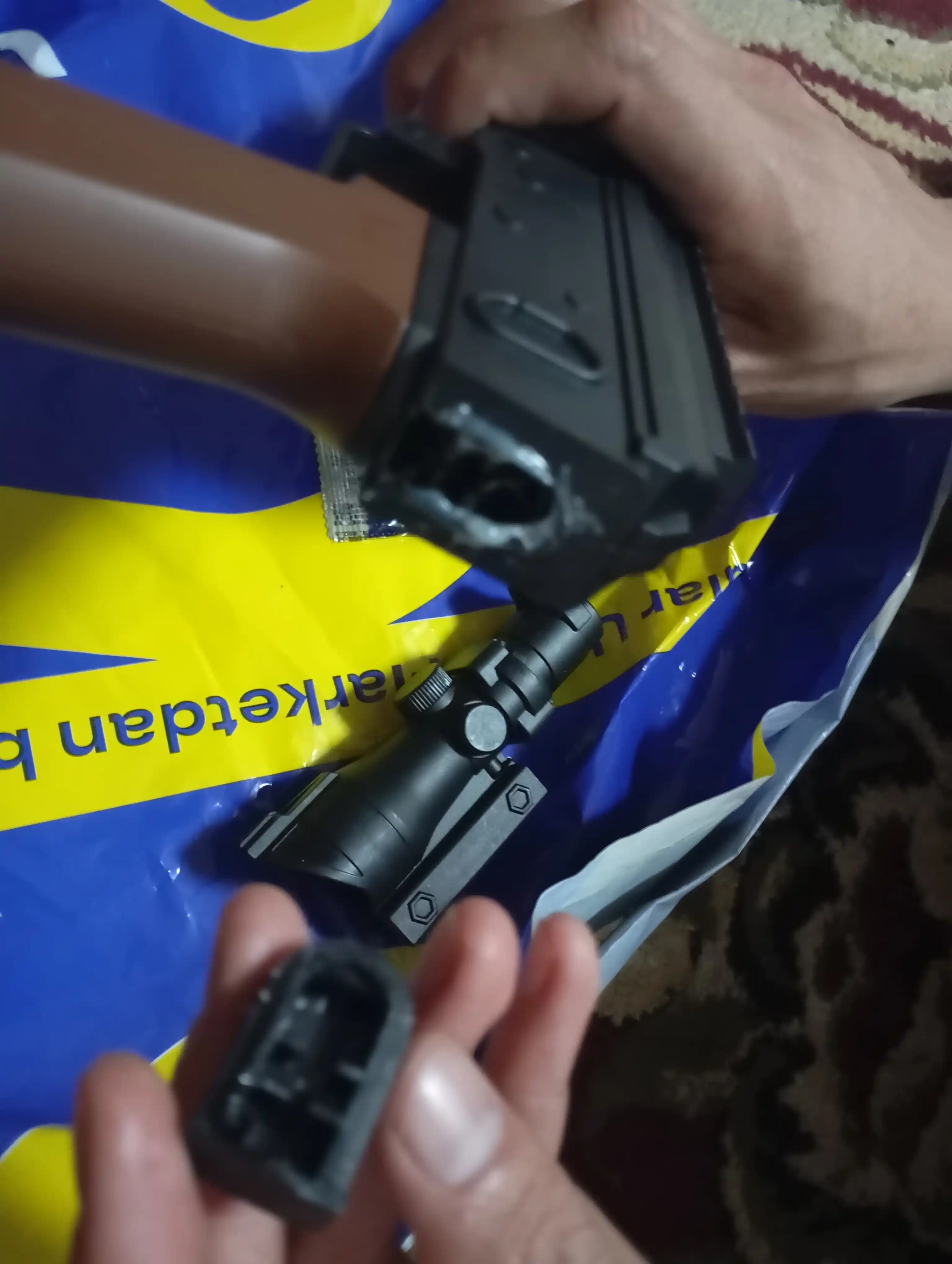 Игрушечный бластер FIDGO с барабанным магазином