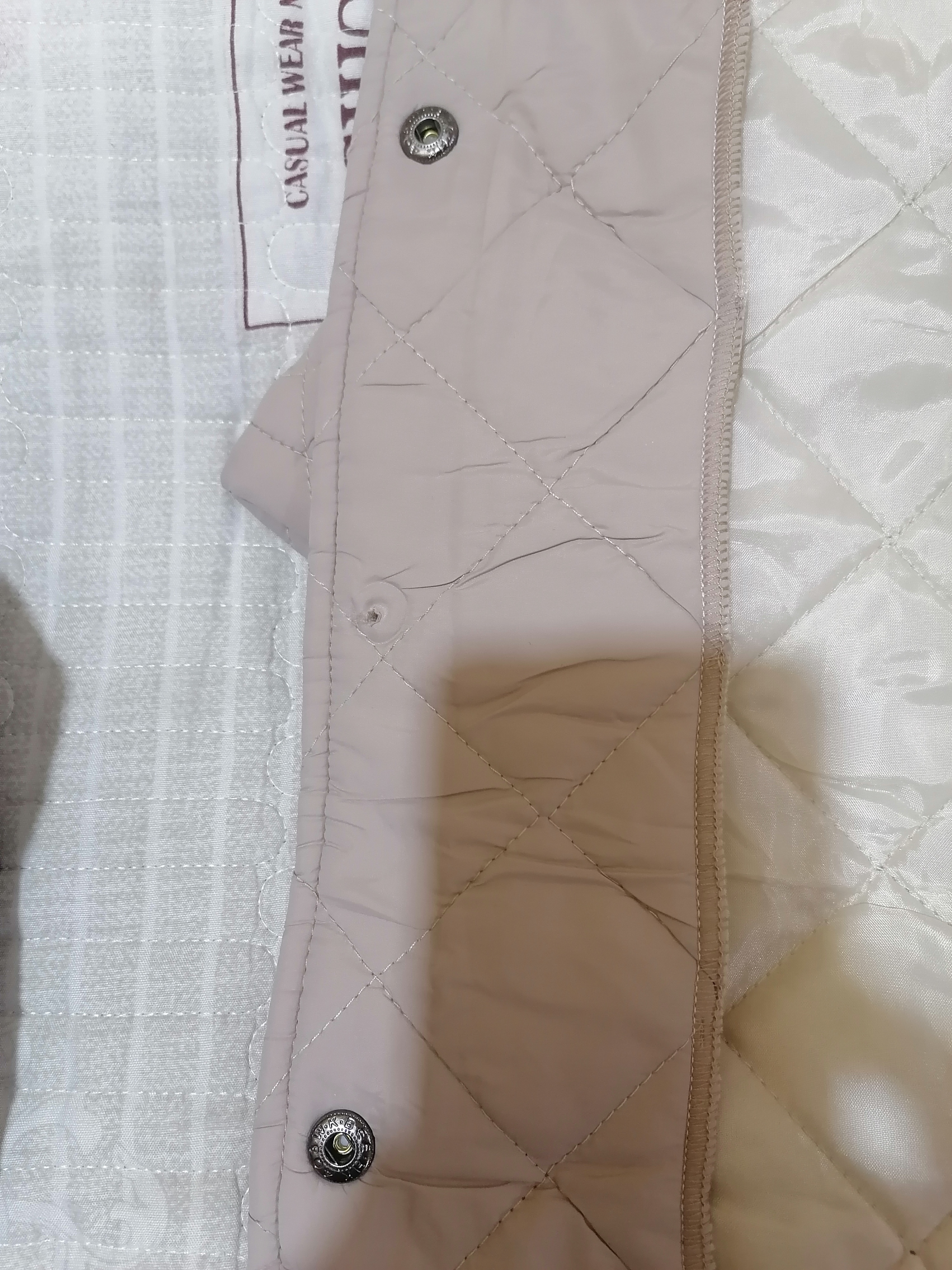 Sovuq ob-havo uchun ayollar trench plashchi qavilgan