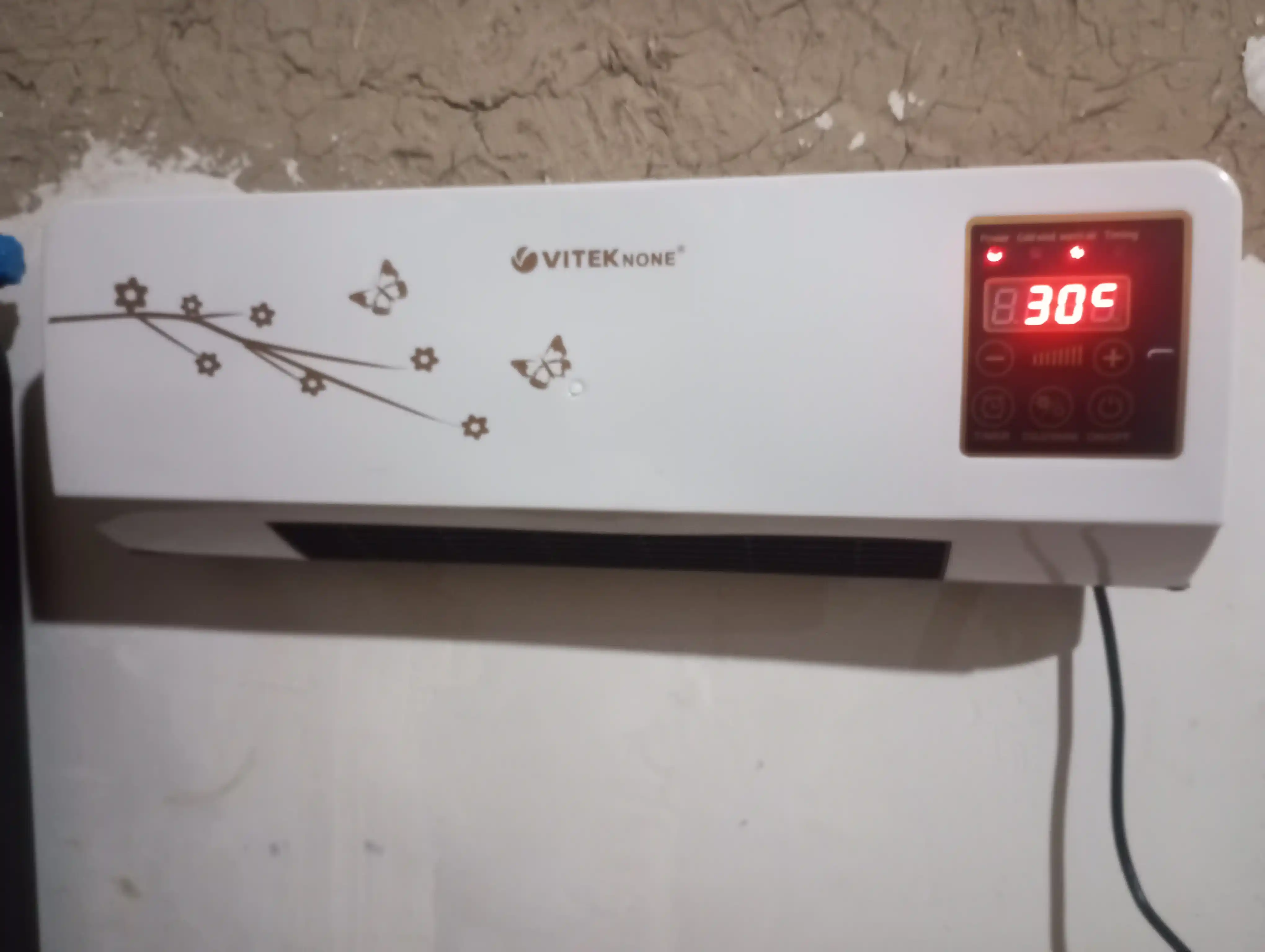 Devorga o'rnatiladigan elektr isitgich 1800 Vt — masofadan pult va taymerli