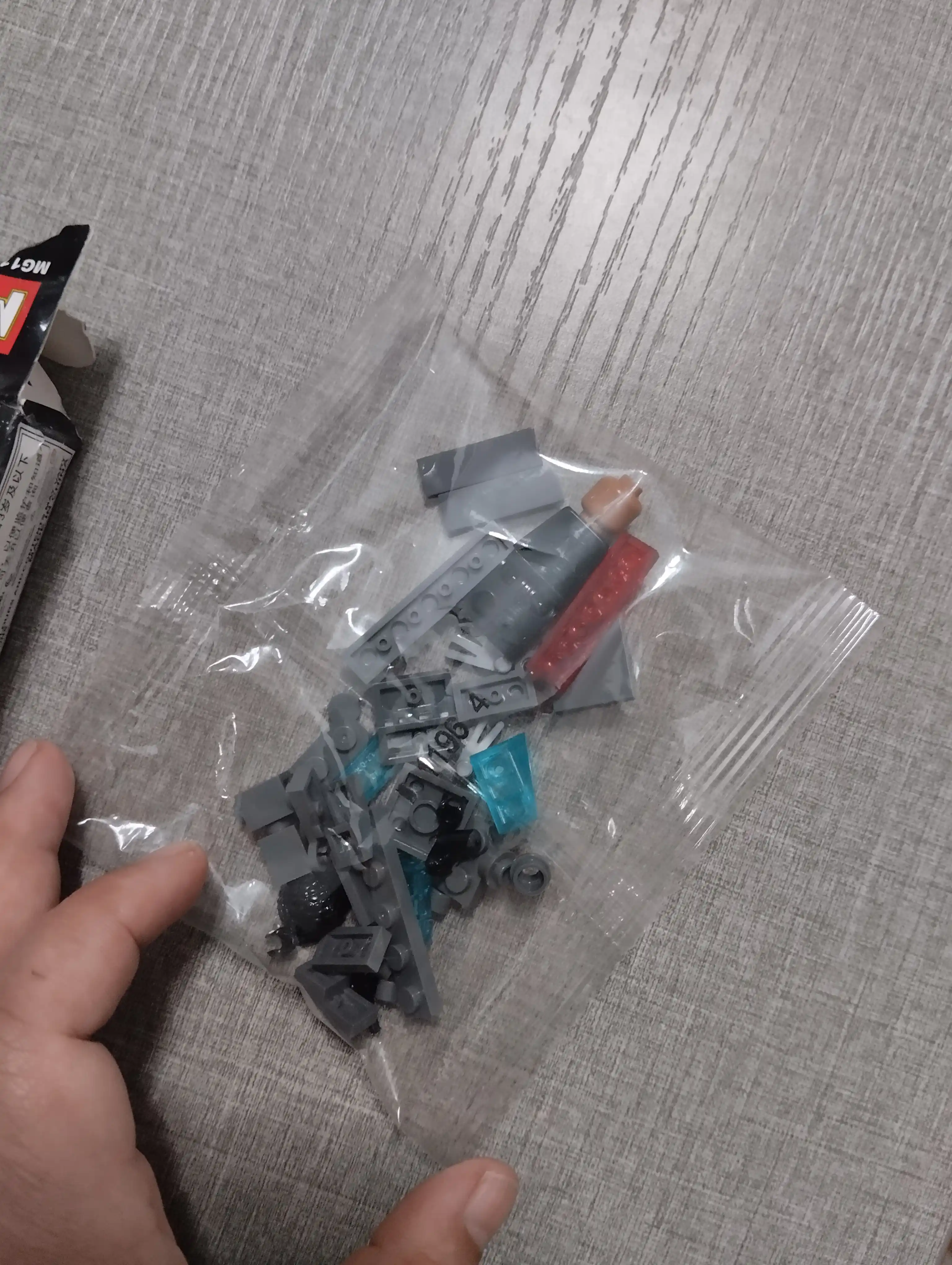 Qasoskorlar, Avengers konstruktori, superqahramon sarguzashtlari, Lego bilan mos keladi