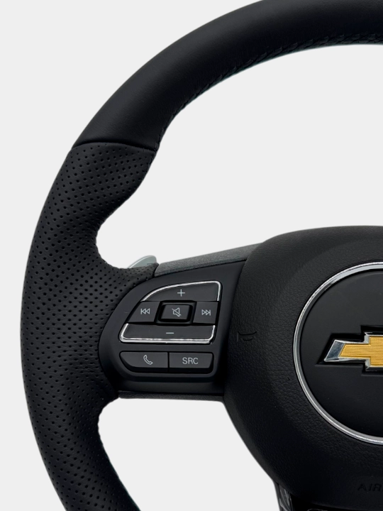 Руль Audi с типтроник и старт-стоп, с эмблемой Chevrolet