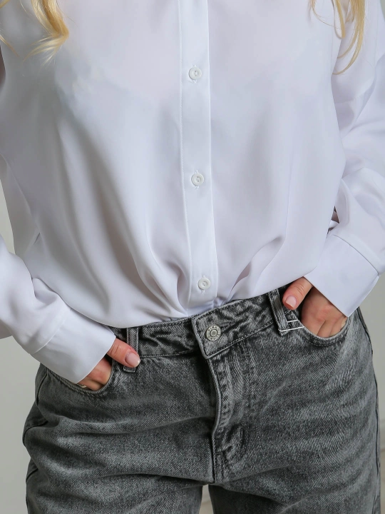 Suniy ipakdan oversize bluzka, yelkasi tushirilgan, S-L