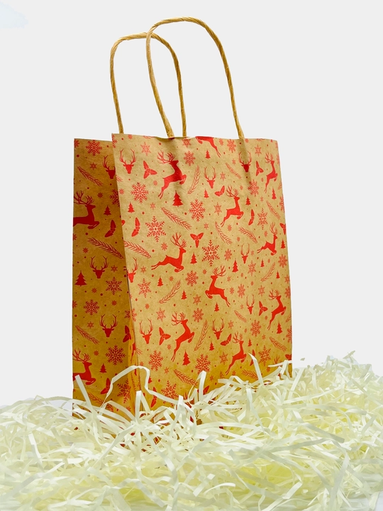 Yangi yil sovgasi uchun Kraft paket