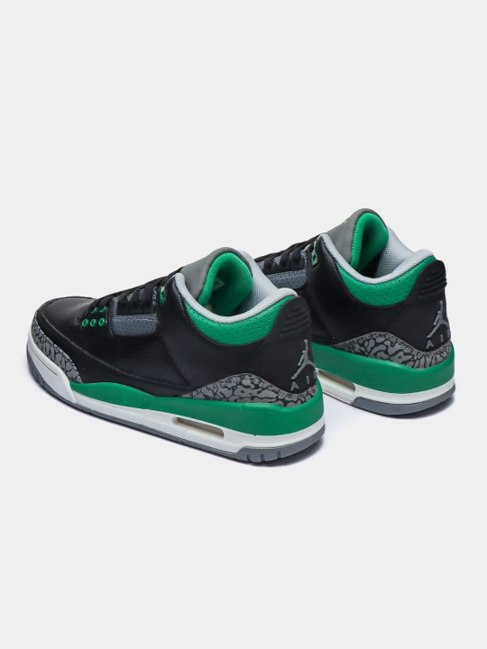 Кроссовки для мужчин DJordans