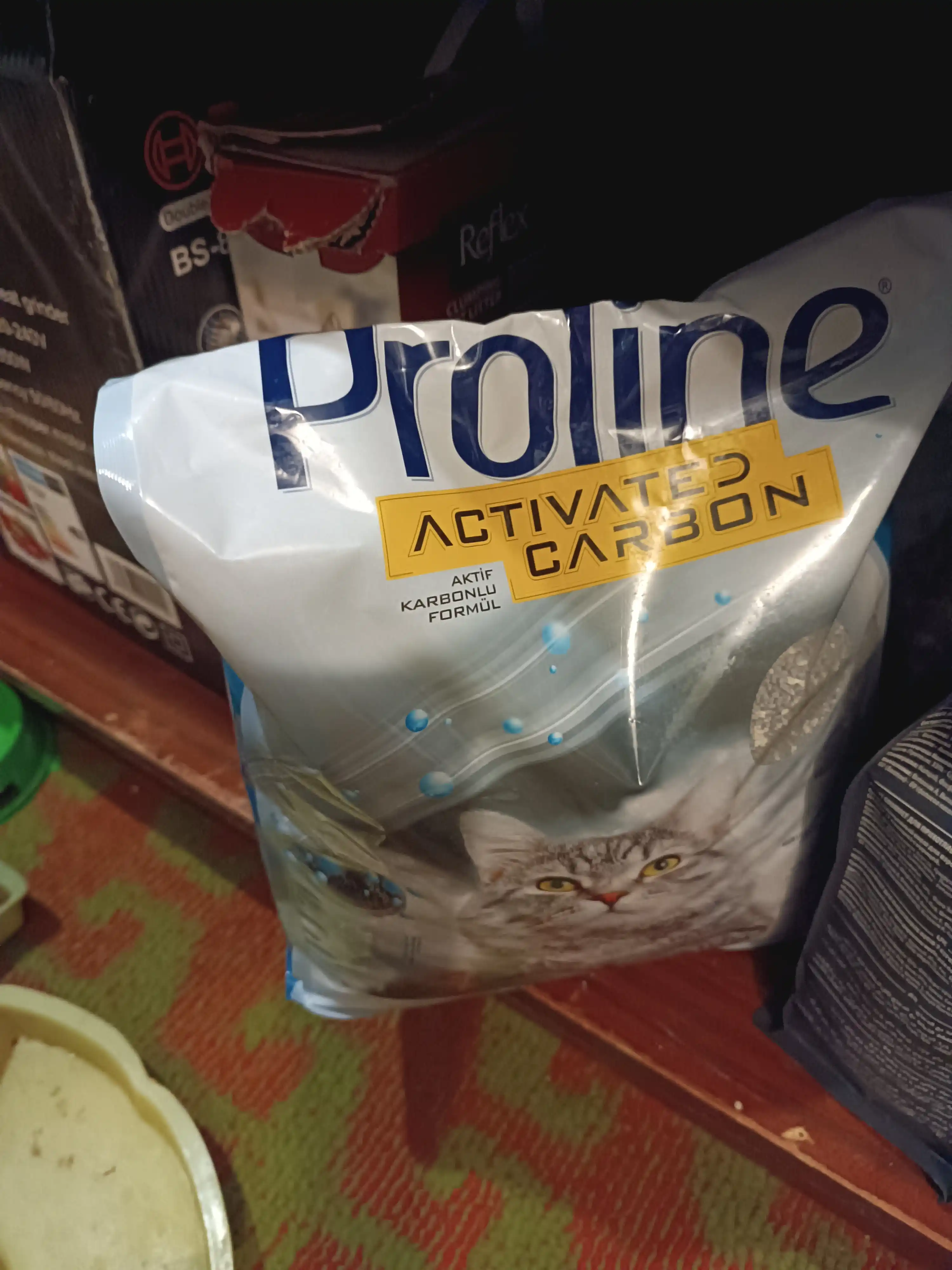 Proline Activated Carbon, наполнитель для кошачьего туалета угольный, 8.5 кг