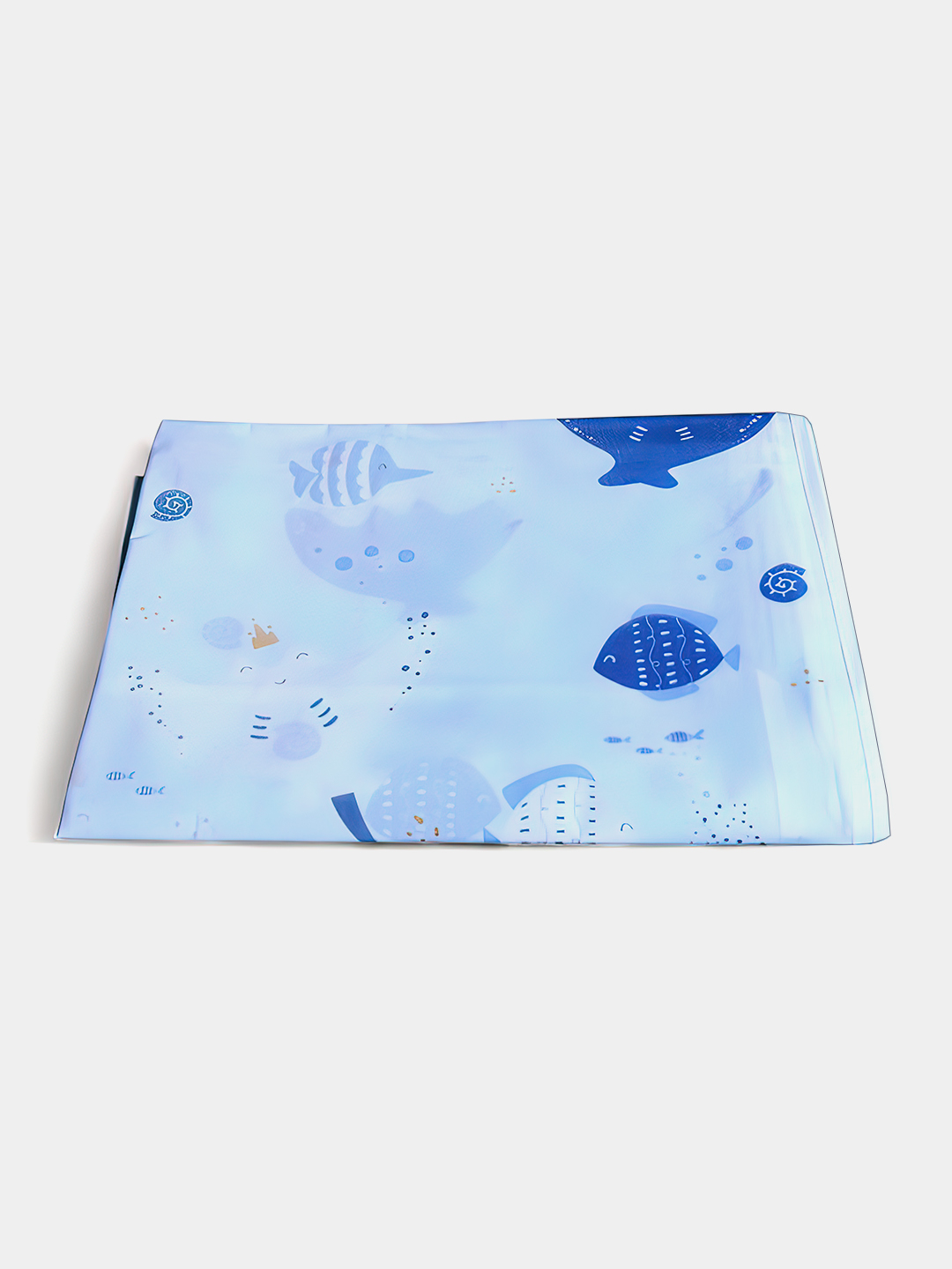 Qarash uchun qizning trusigiga kirdim