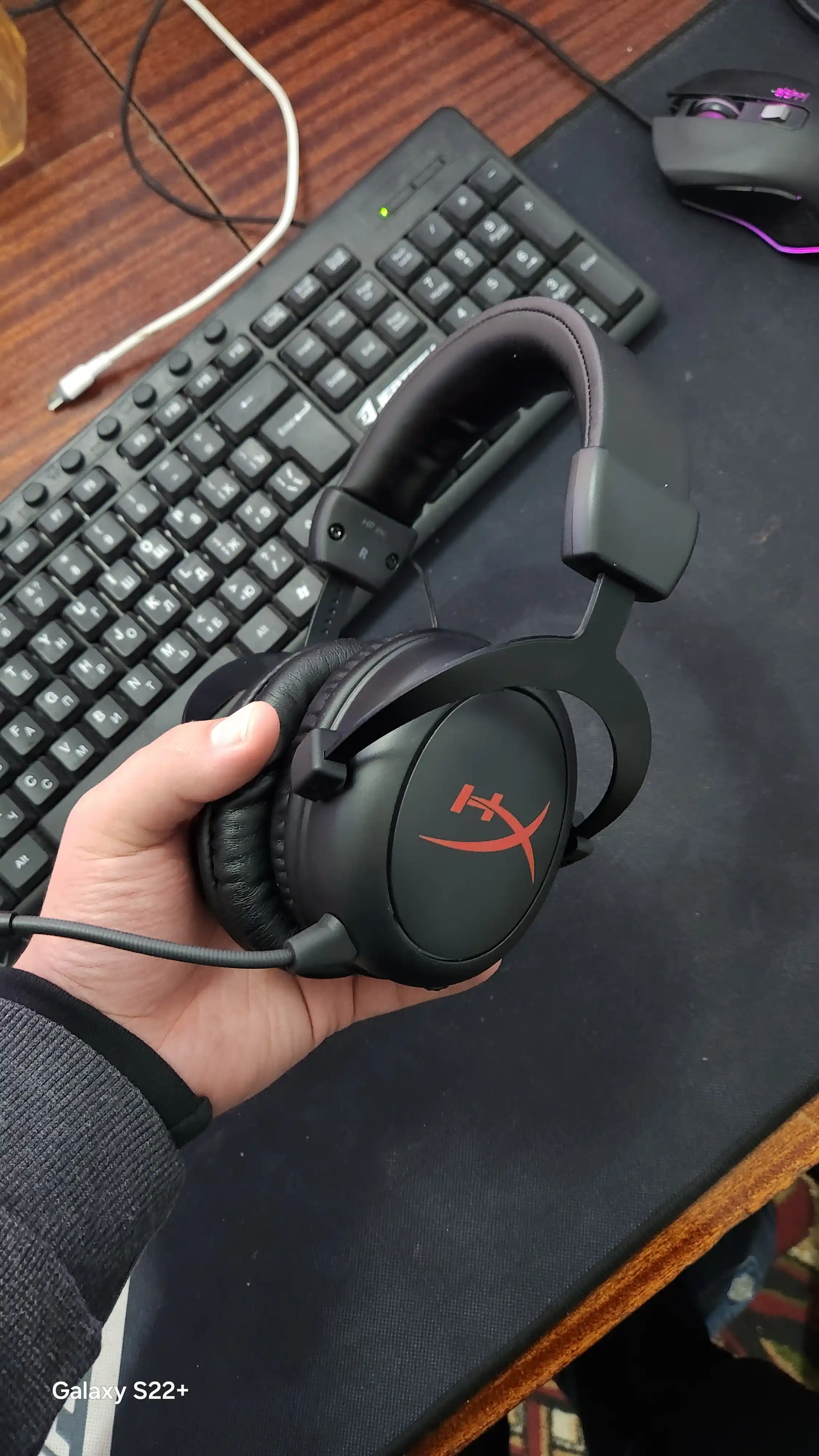 Simsiz o'yin minigarnituralari HyperX Cloud II Core Wireless eshitish vositasi, 6Y2G8AA