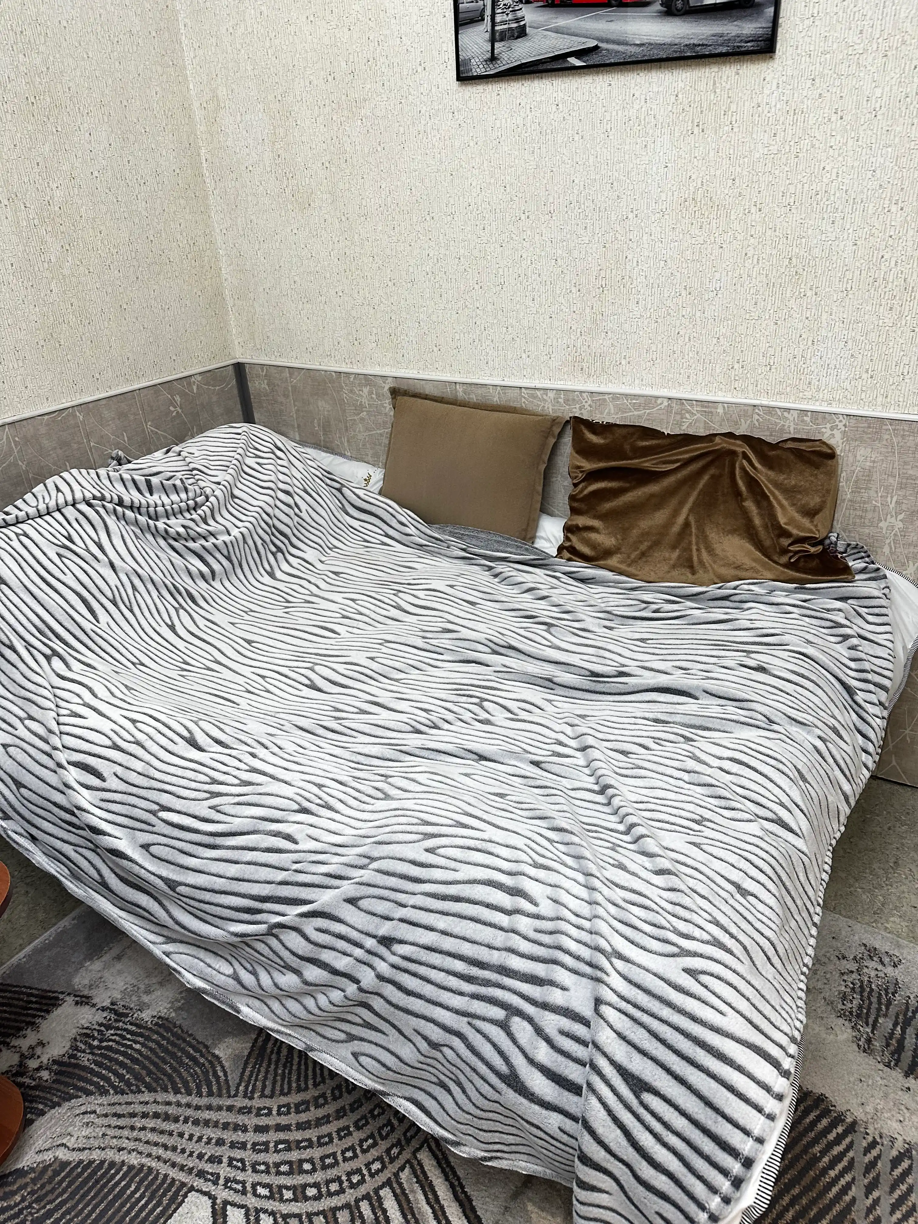 Pled velsoft, ikki xil o'lchamda, bir kishilik 160 * 230 sm, ikki kishilik 200 * 230 sm
