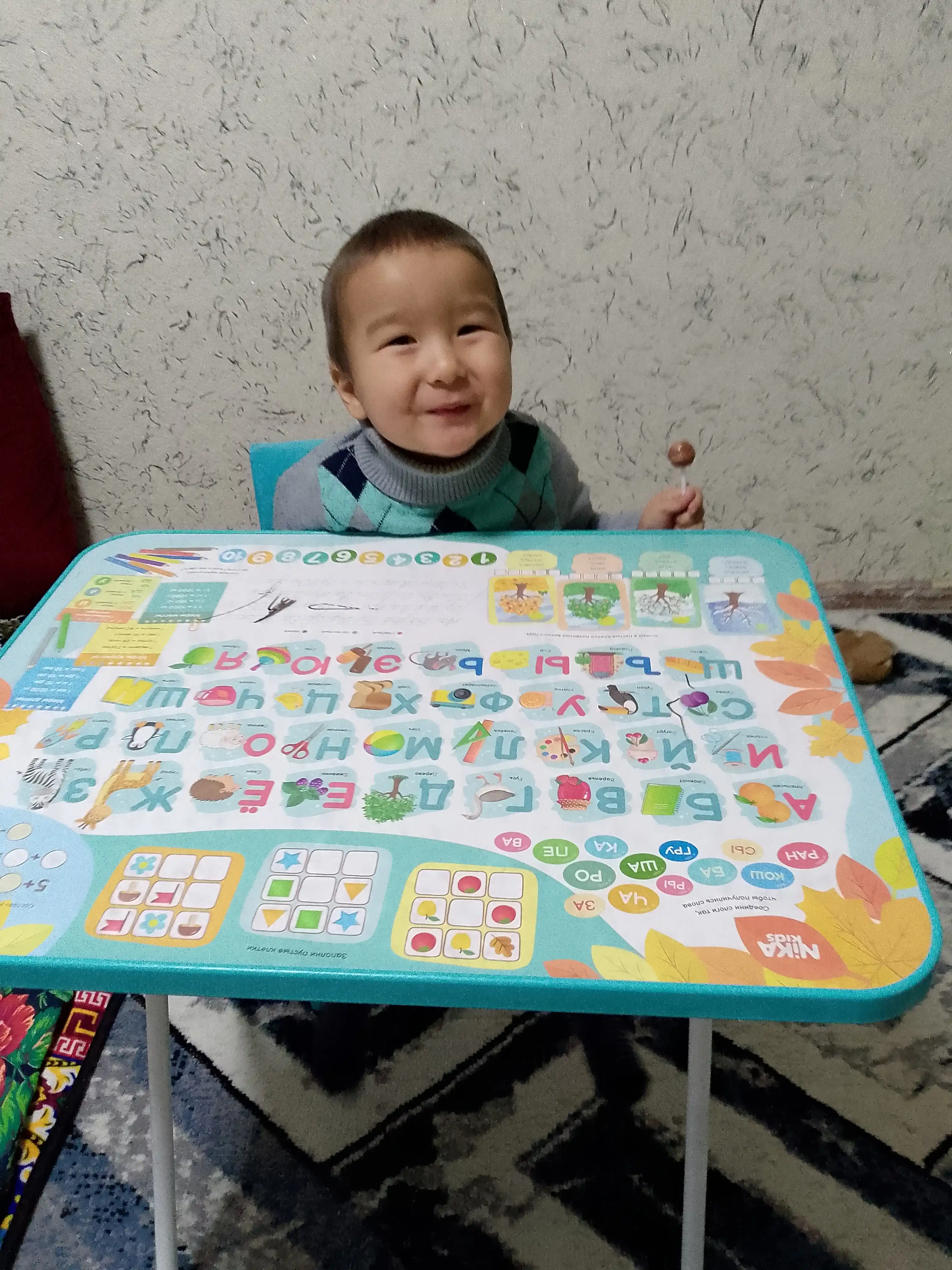 Rivojlantiruvchi toplam, yigma stol va stul Nika Kids KP2, 3-7 yoshdagi bolalar uchun