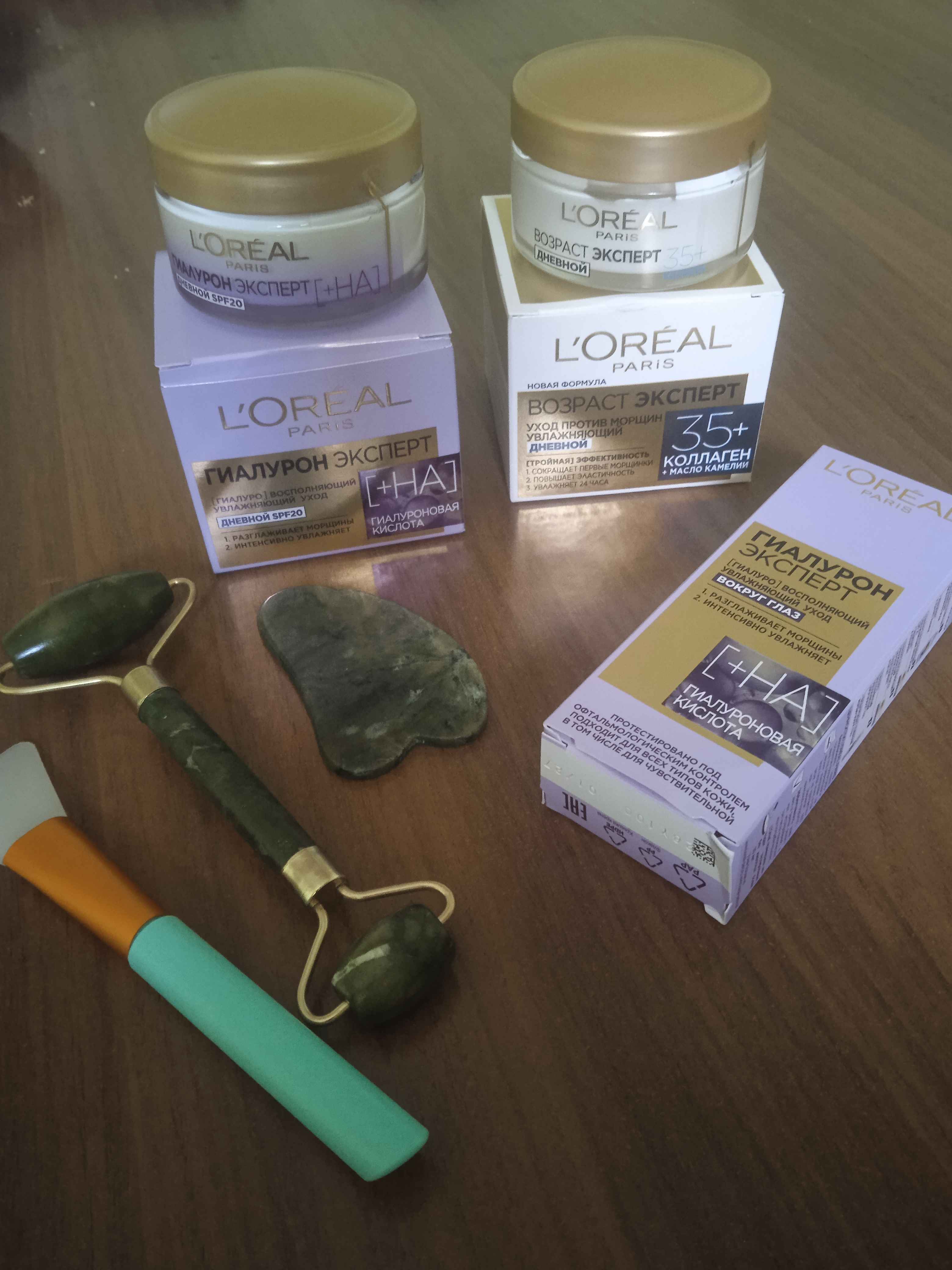 Yuz uchun krem L'Oreal Paris Yosh mutaxassisi, ajinlarga qarshi 35+, kunduzgi, 50 ml