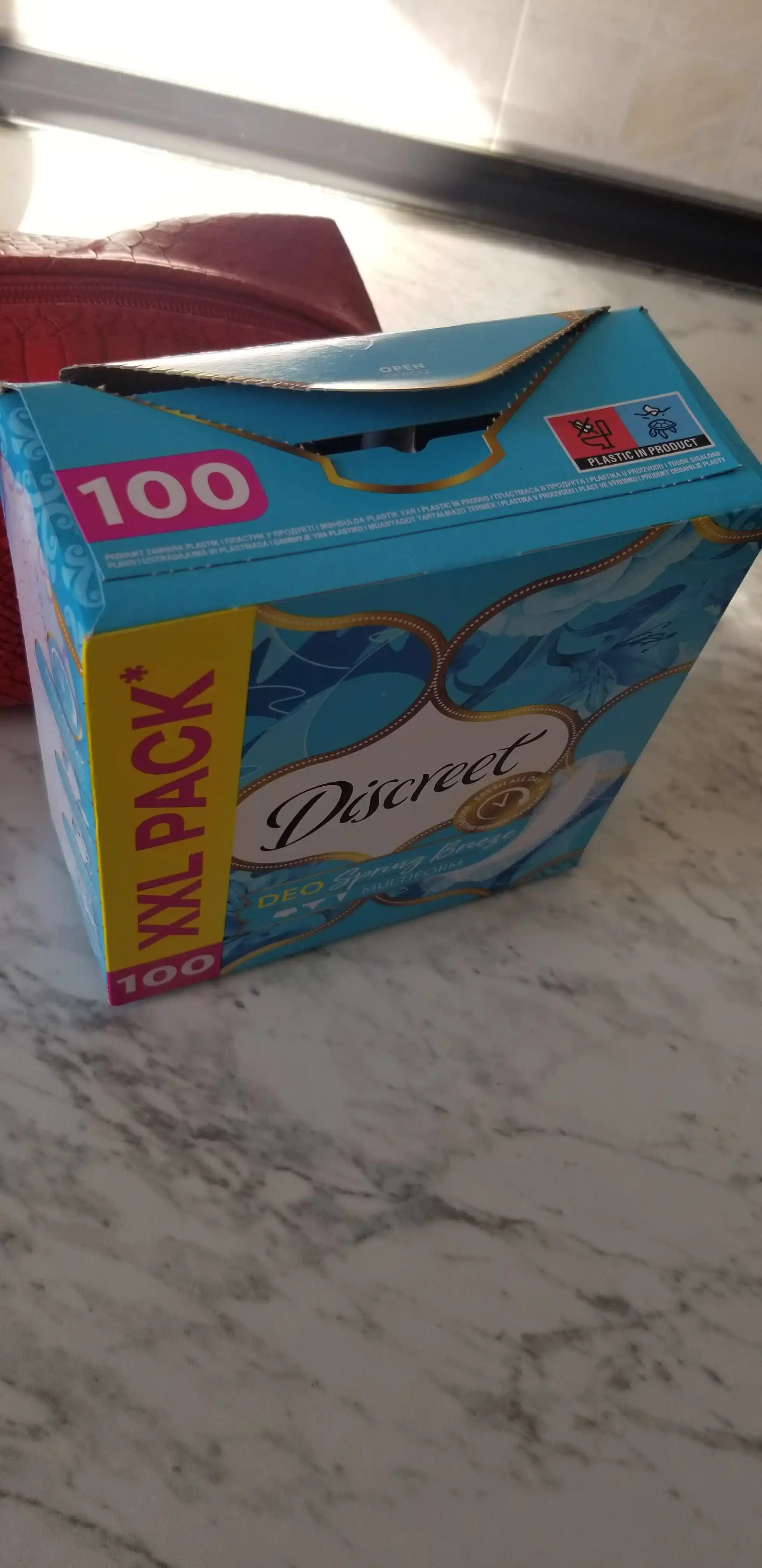Kundalik prokladkalari Discreet Multiform Bahor shabadasi, 100 dona.