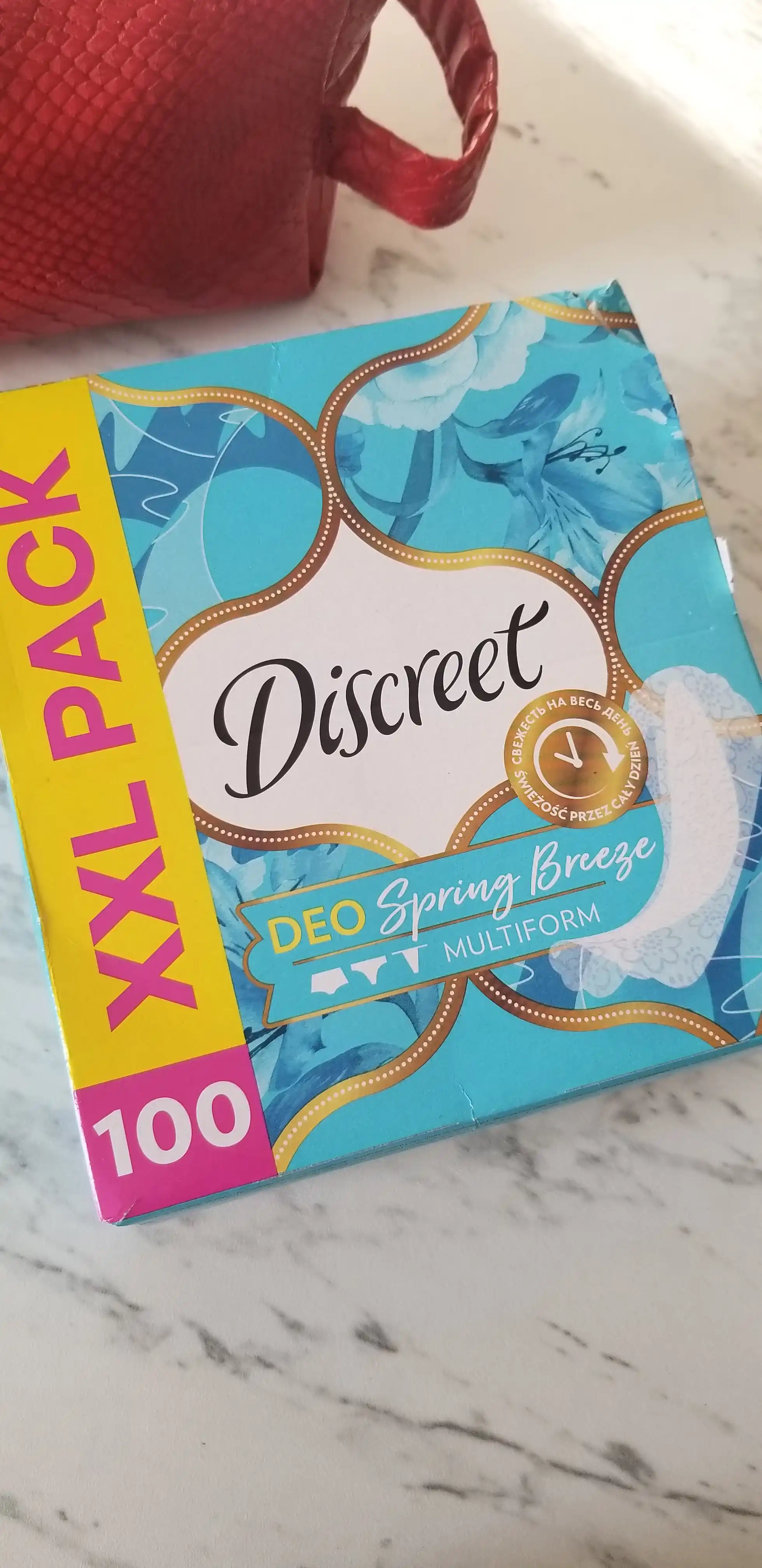 Kundalik prokladkalari Discreet Multiform Bahor shabadasi, 100 dona.