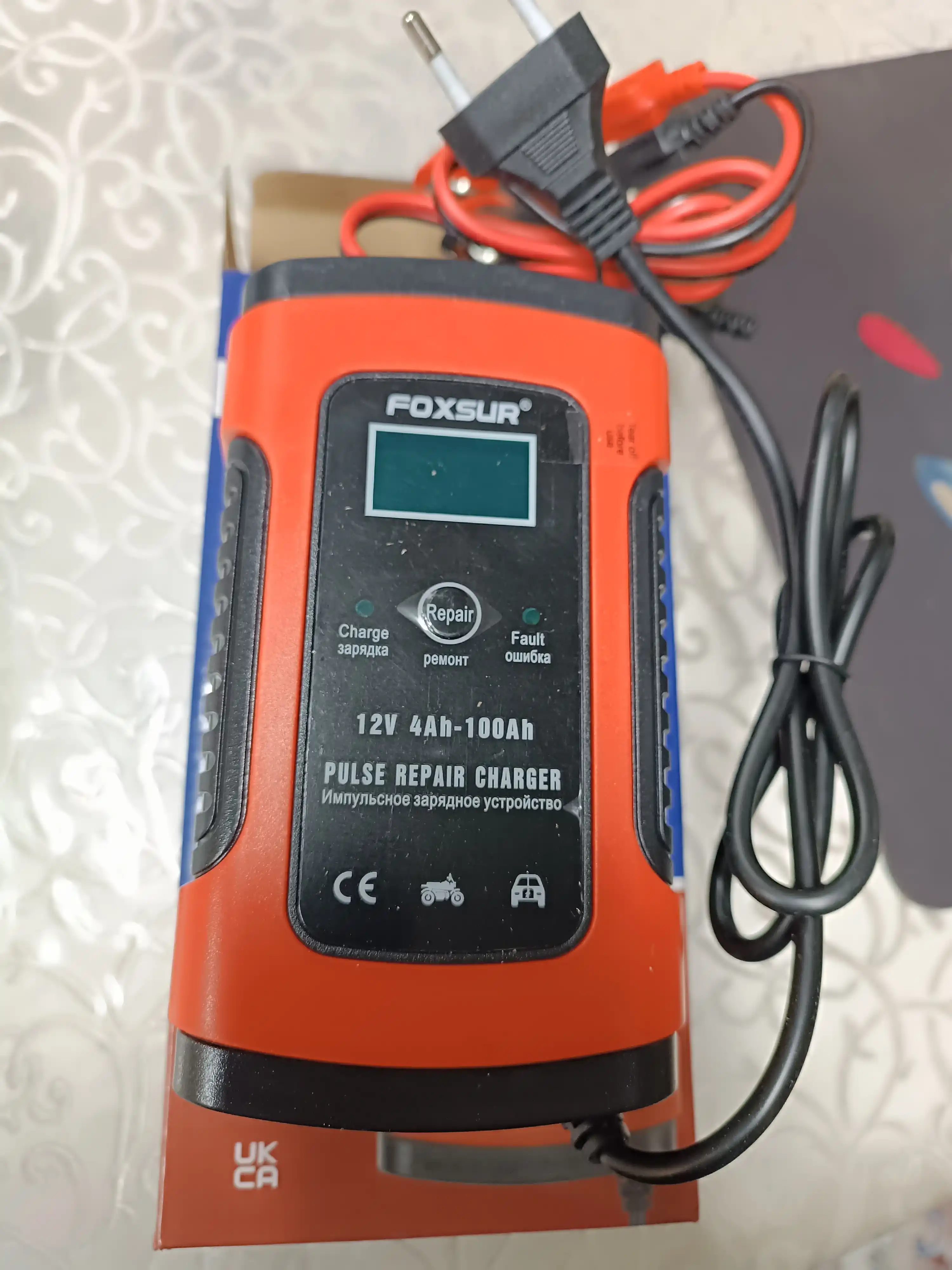 Зарядное устройство для аккумуляторов FOXSUR 12V- 5A,  для всех типов аккумуляторов