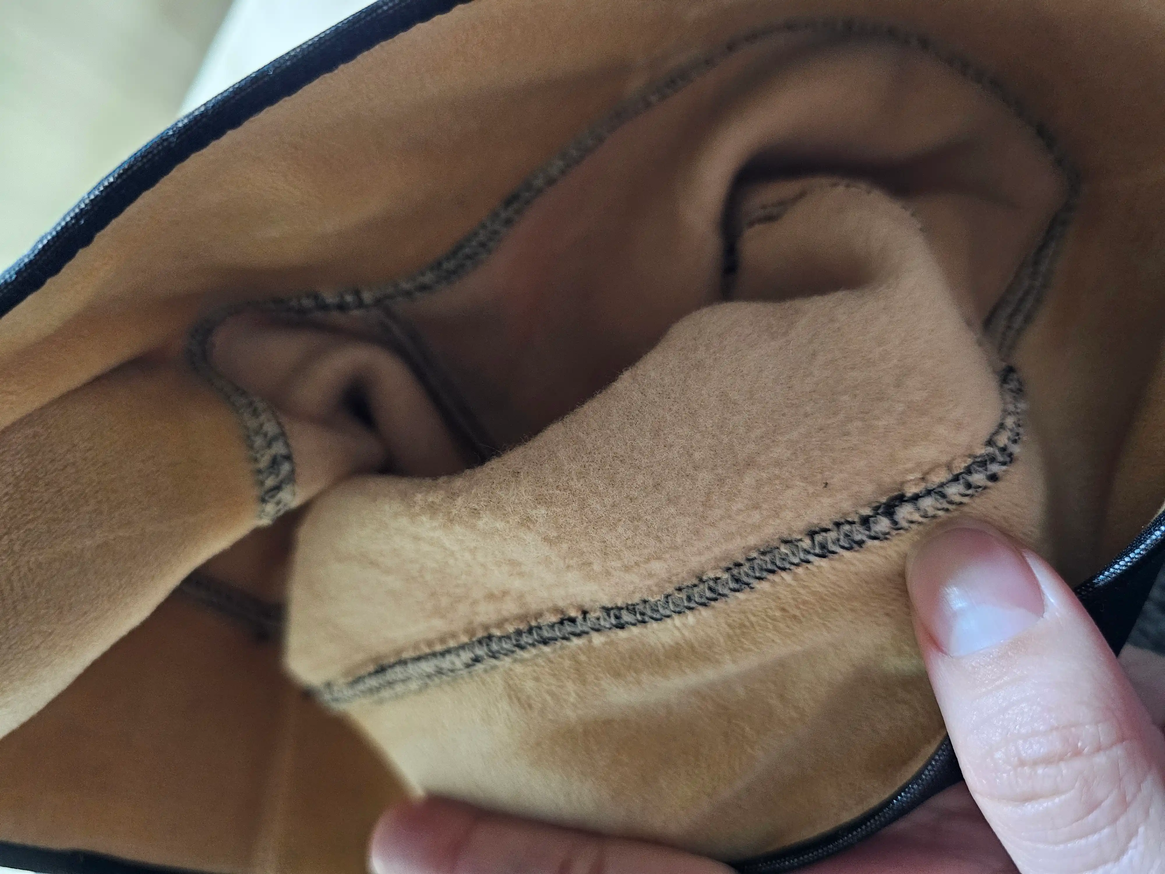 Kuzgi va qishki neylon kolgotkalar, ikkinchi charm effekti, jun kolgotkalar