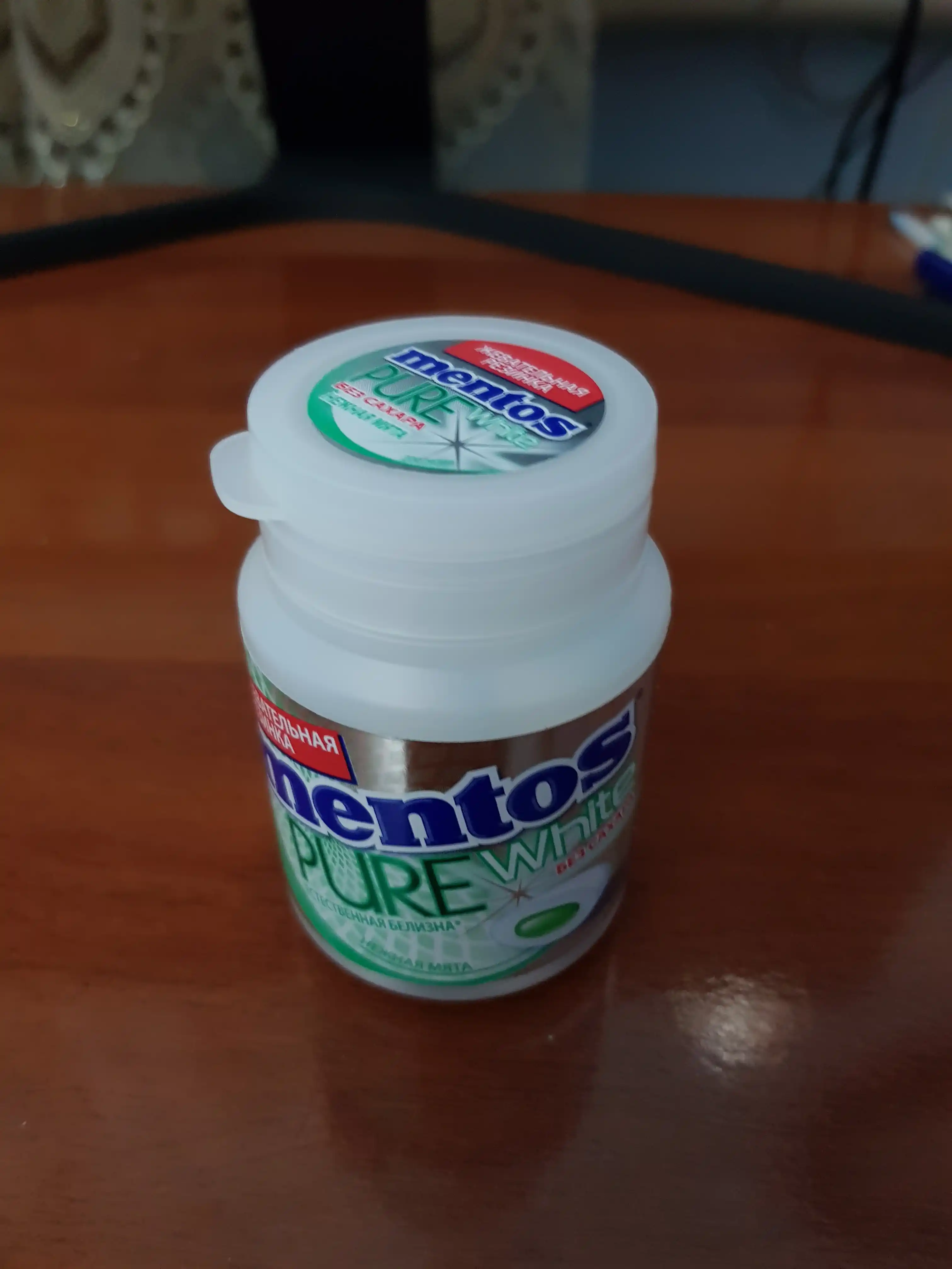 Жевательная резинка Mentos Pure, нежная мята, 54 г