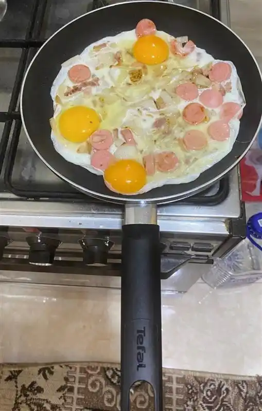 Сковорода Tefal Easy Plus 22, 24, 26, 28, блинная, вок