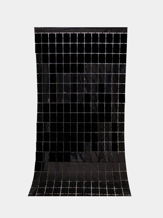 Folga materialidan katta kvadrat pardalar, tugilgan kun va dekoratsiyasi fotozonai 2x1 m