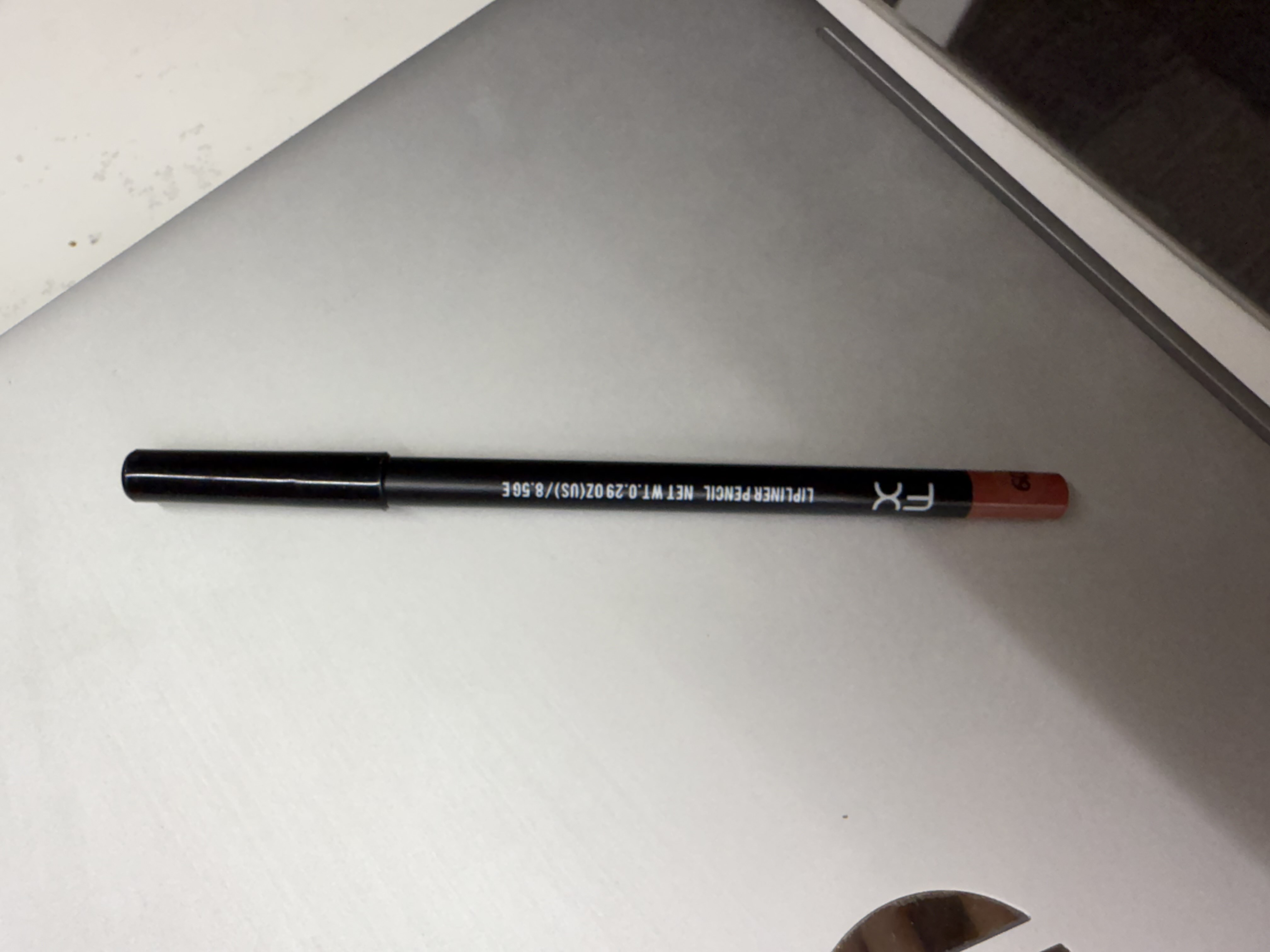 Карандаш для губ FX Make up forever Lipliner pencil NET WT 0.29 0Z 8.5G E
