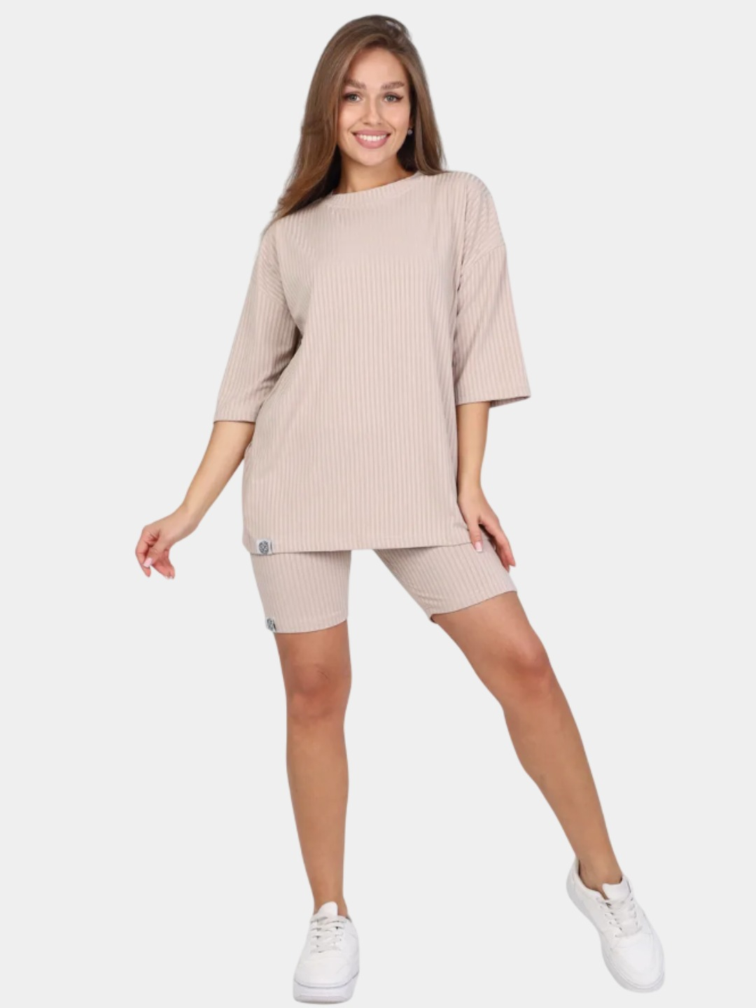 Porno yulduz Elena Vorobey Gozal eshak, katta kokrak va ulkan xoroz video