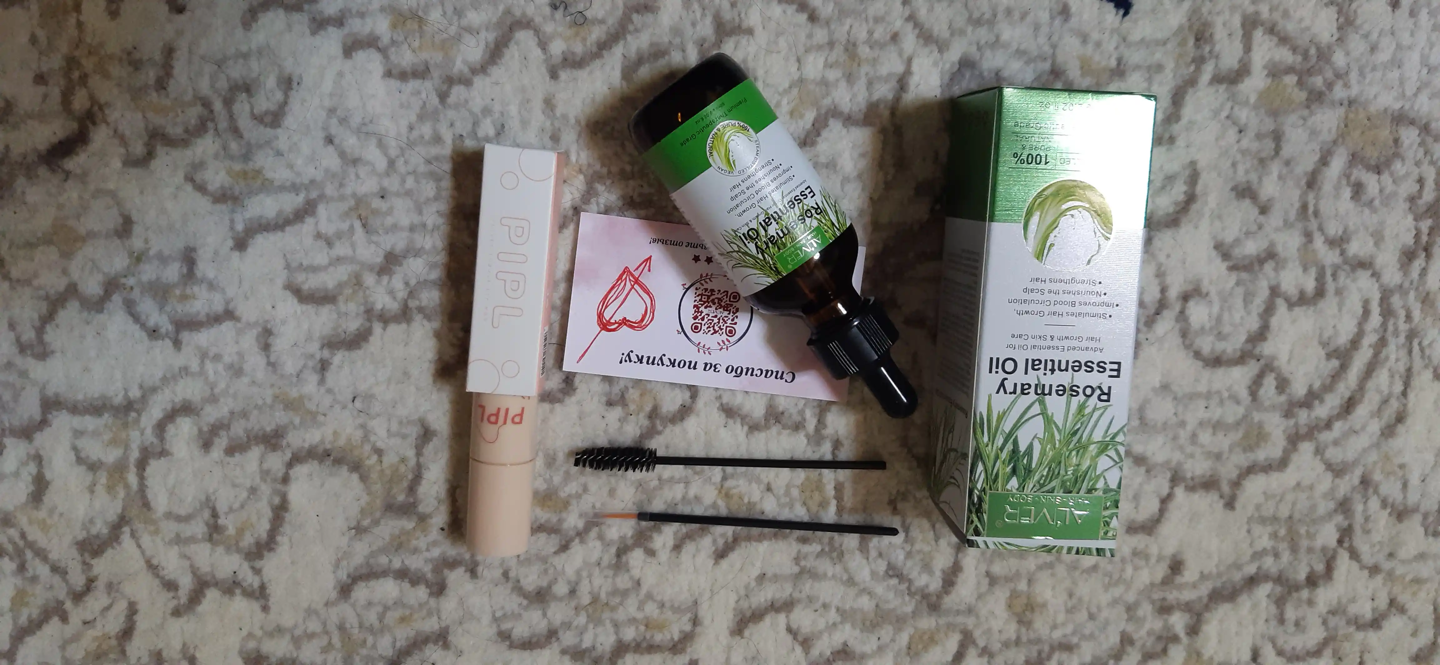 Soch, soqol, tirnoq, teri, kipriklar, o‘sish uchun rozmarin moyi, 17 xil, 60 ml