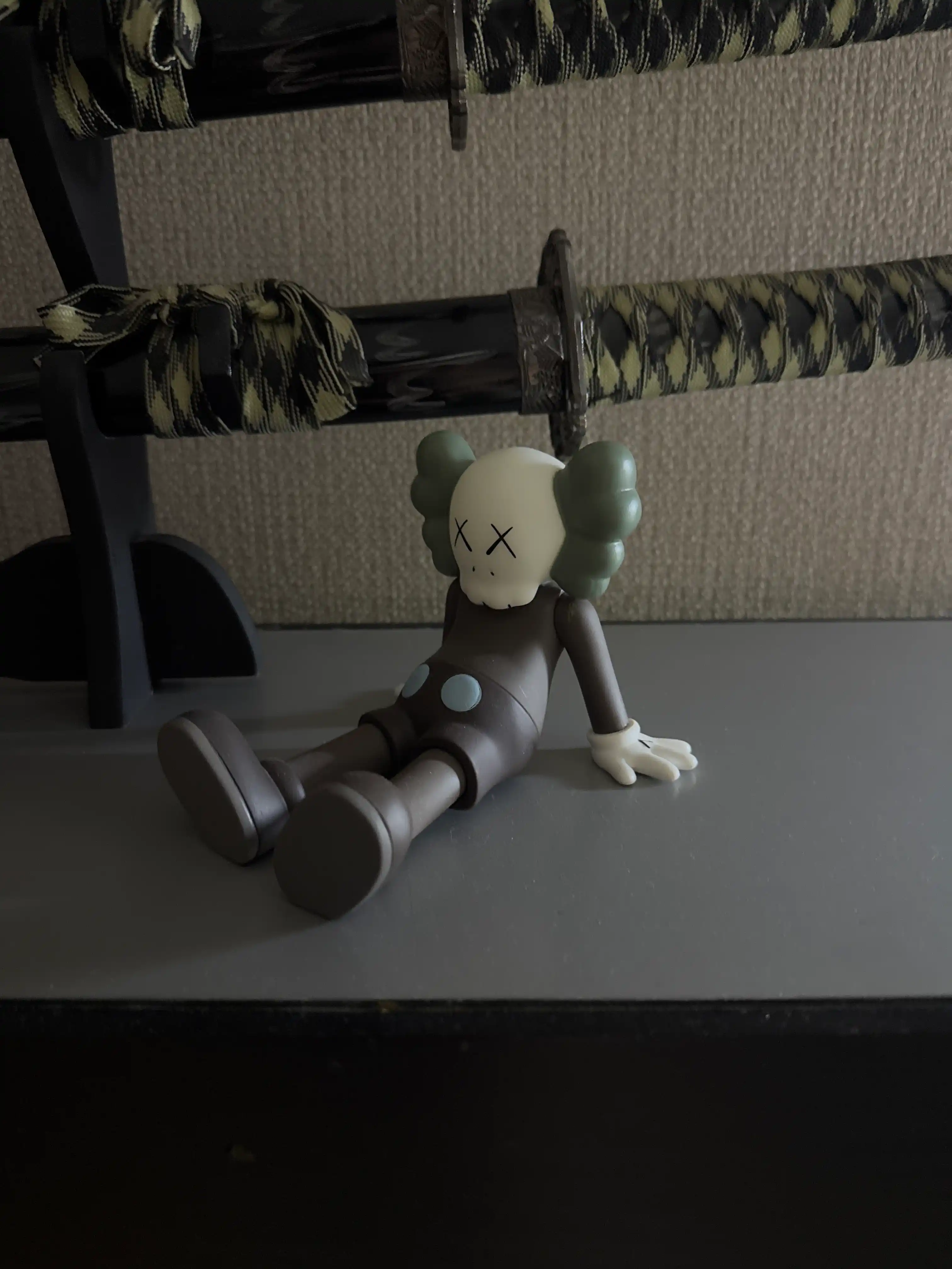 Sovg'a qutisidagi KAWS haykalchalari, haykalchalari: kollektorlar uchun ajoyib sovg'a