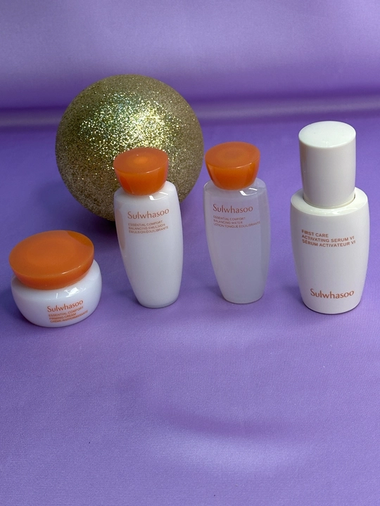 Мини набор для ухода за лицом SULWHASOO Essential Daily Routine Kit