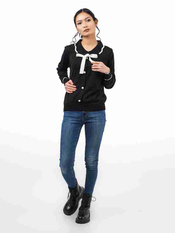 Eshakda ilgak bilan BDSM video