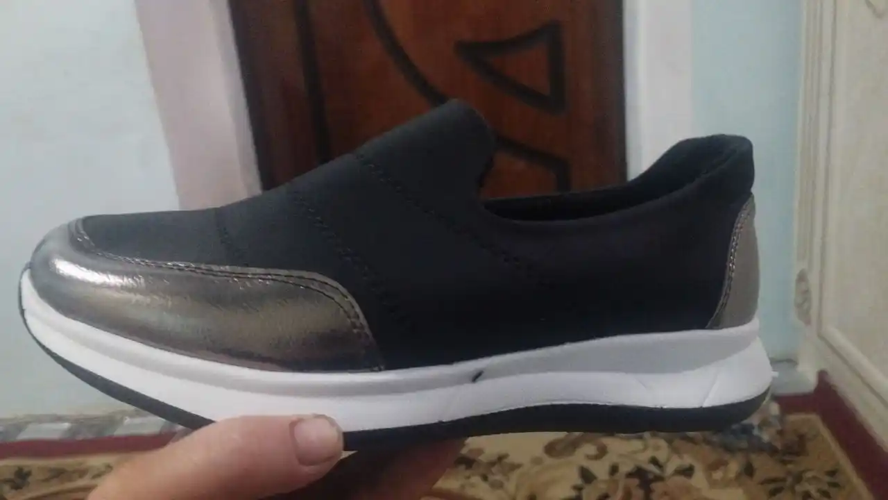 Кроссовки женские, кожа, 36-40