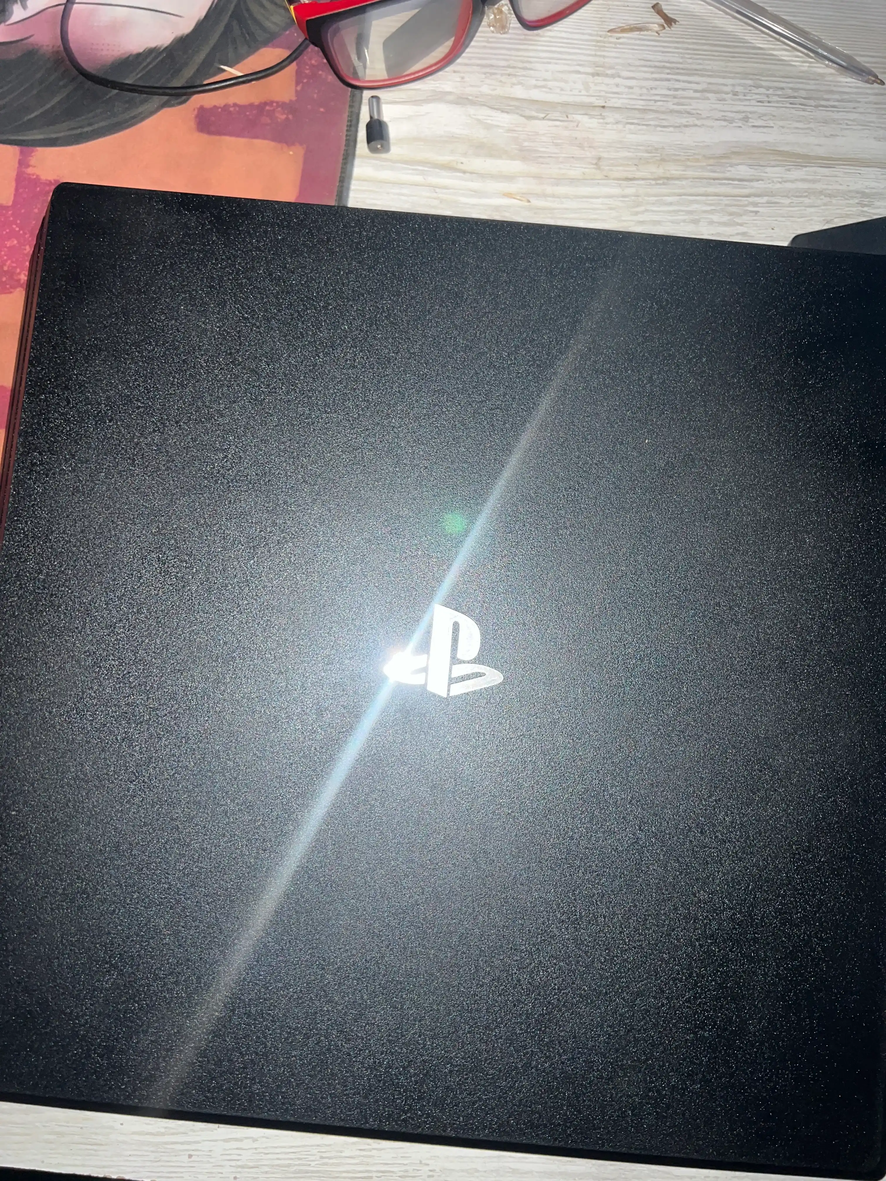 PlayStation 4 Pro, 1TB, o'yinlar va 2-joystik bilan