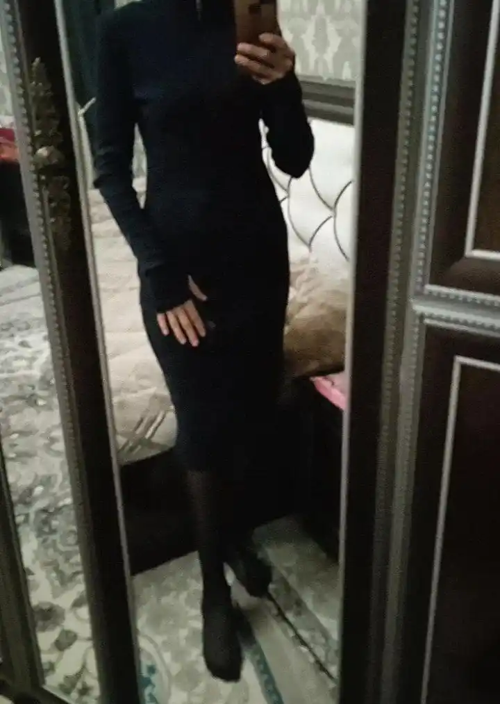 Ayollarning qovurg'ali kechki libosi