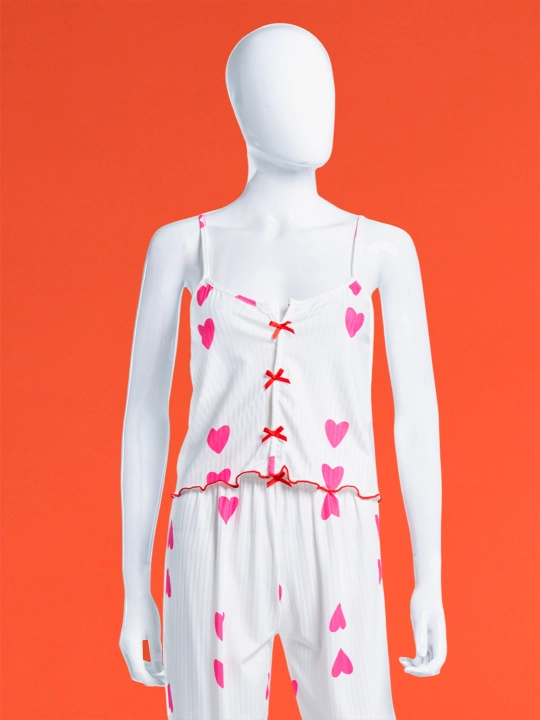 Pijama, ayollar va qizlar uchun ochiq beli bilan
