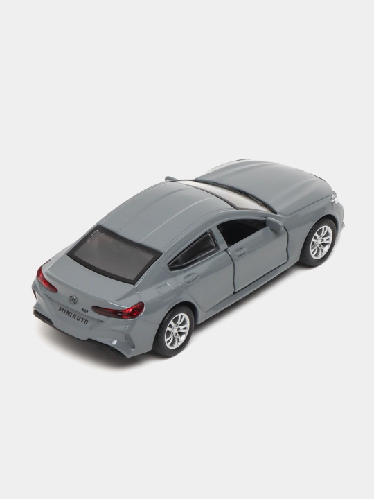 Metall avtomobil BMW M8 Thunder 1:36