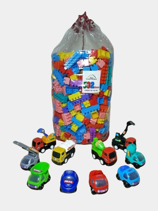 Конструктор с набором игрушек, 592 шт