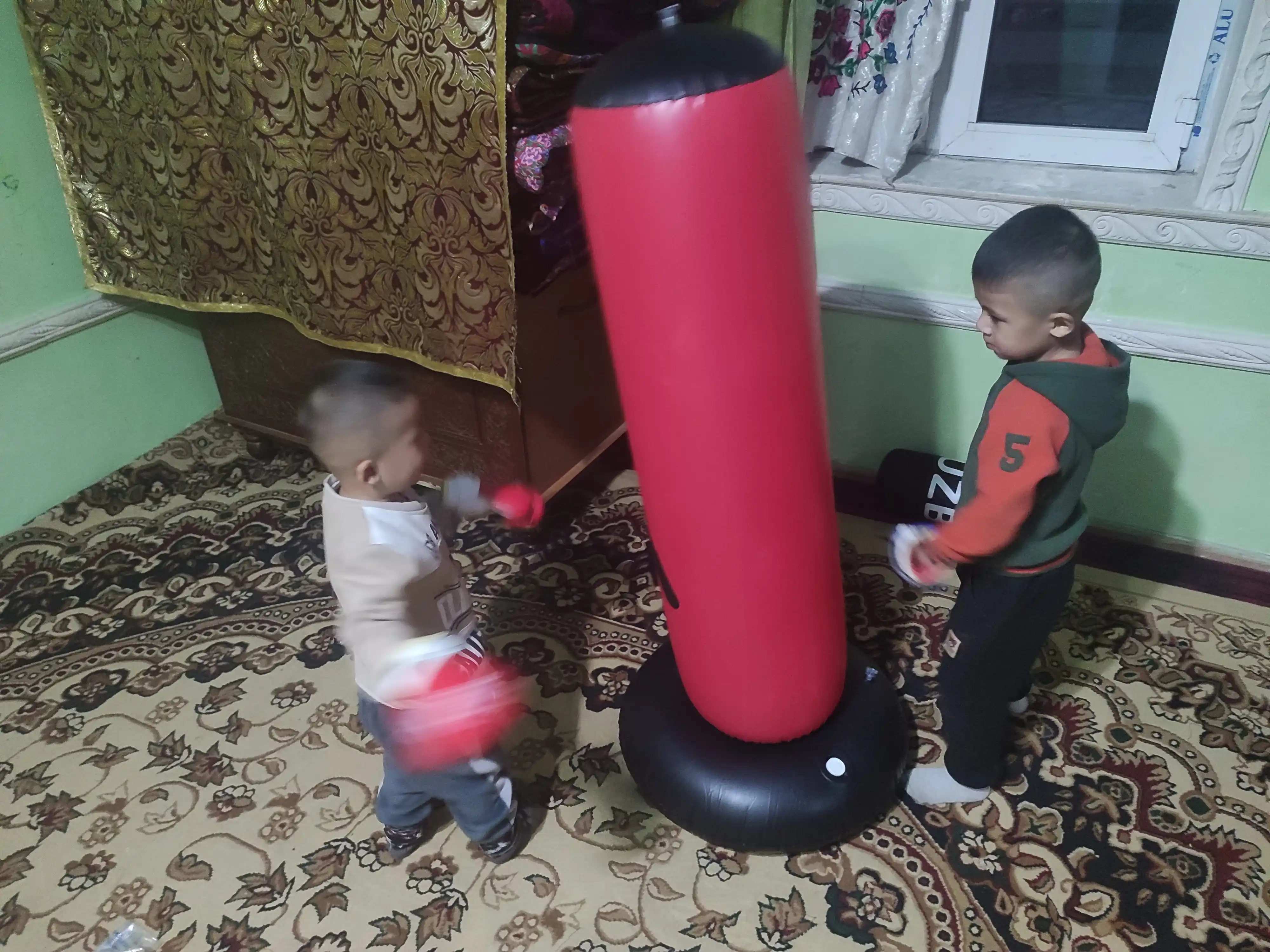 Boks uchun grusha, puflanadigan, bolalar uchun, 1.6 m