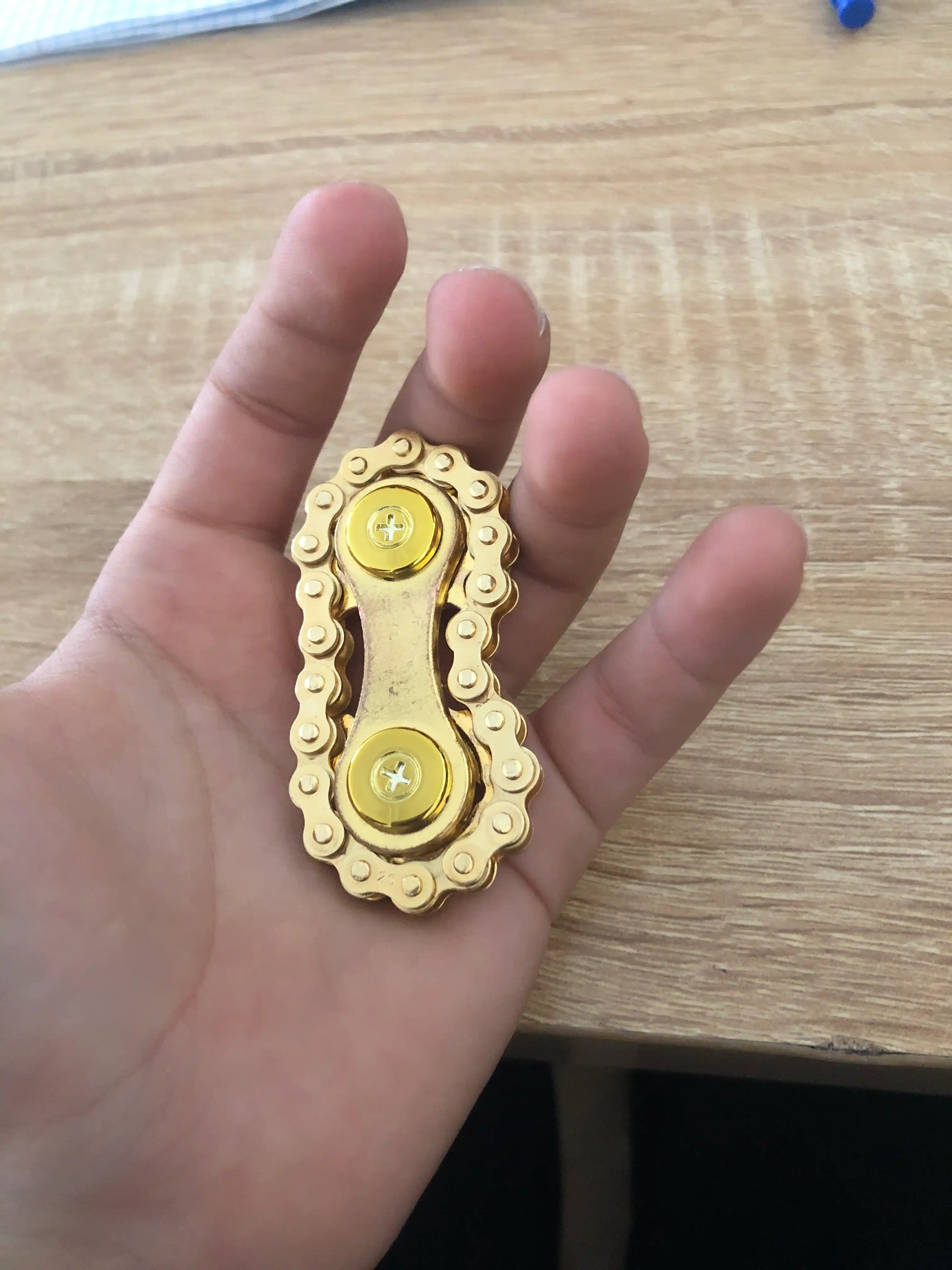 Bolalar va kattalar uchun antistress o‘yinchoq, barmoq giroskopi, spinner