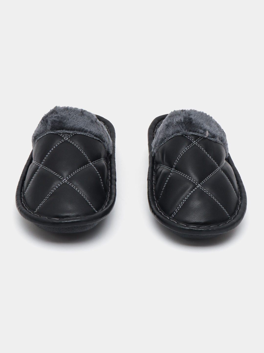 Ayolning qinini qon ketguncha yirtib tashlagan porno video.