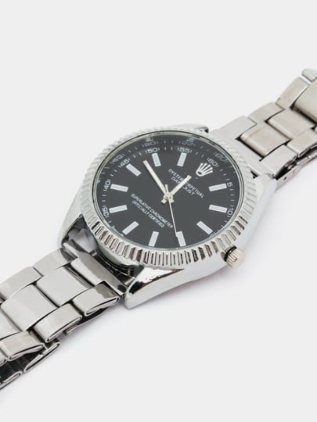 Erkak qol soati ichida