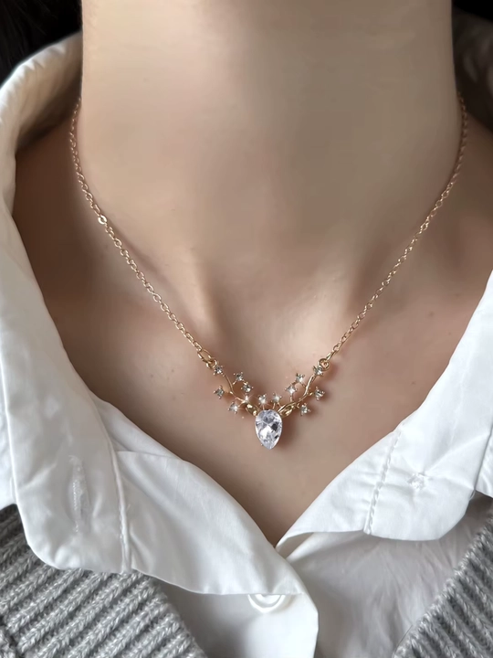 Ayollar marjoni, tilla rang, billur oq ko'k tosh, vintage taqinchoq zanjir - 