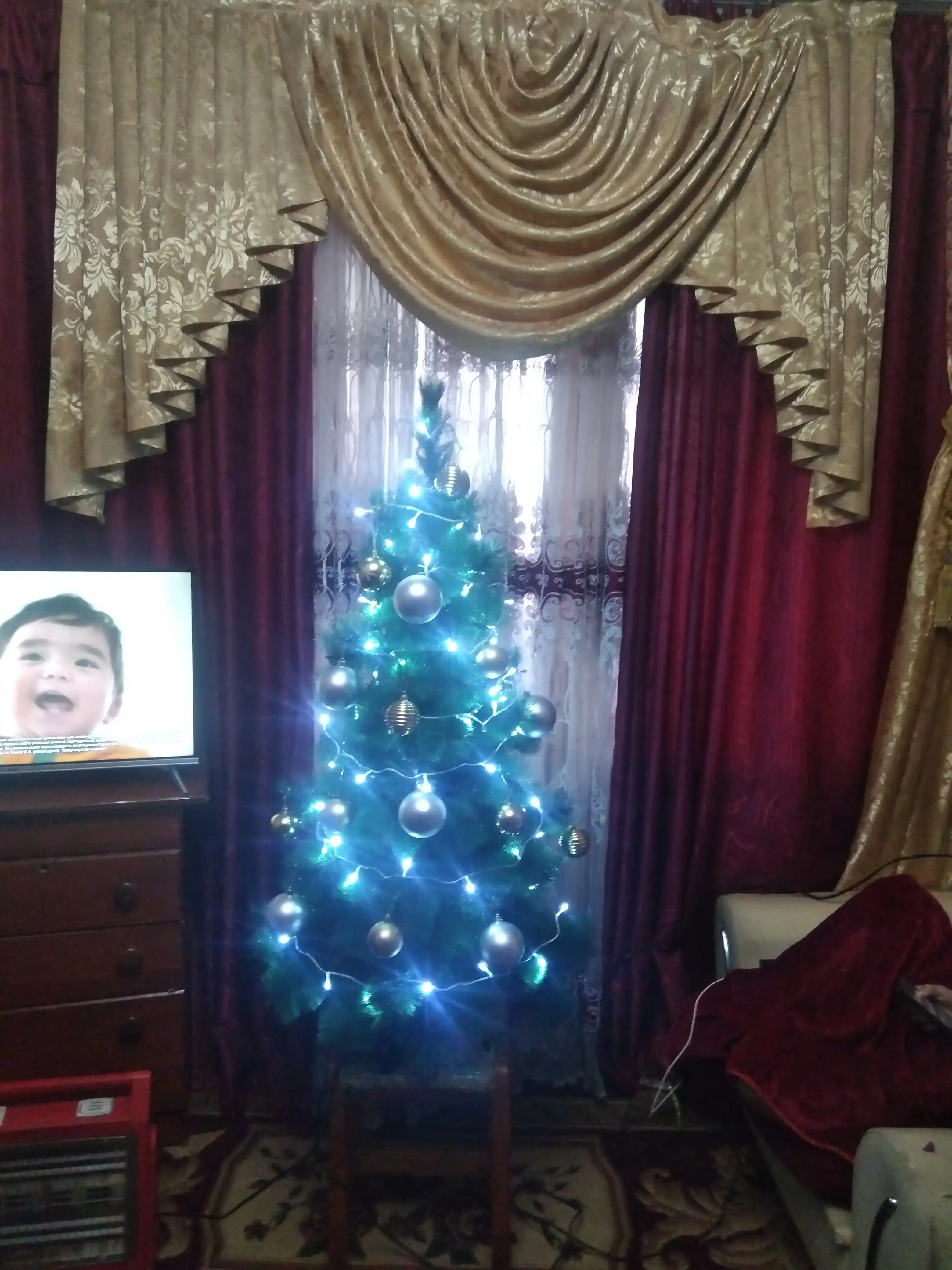 Archa, xonalar uchun yangi yil gulchambari, LED, rang-barang, 8-10 m
