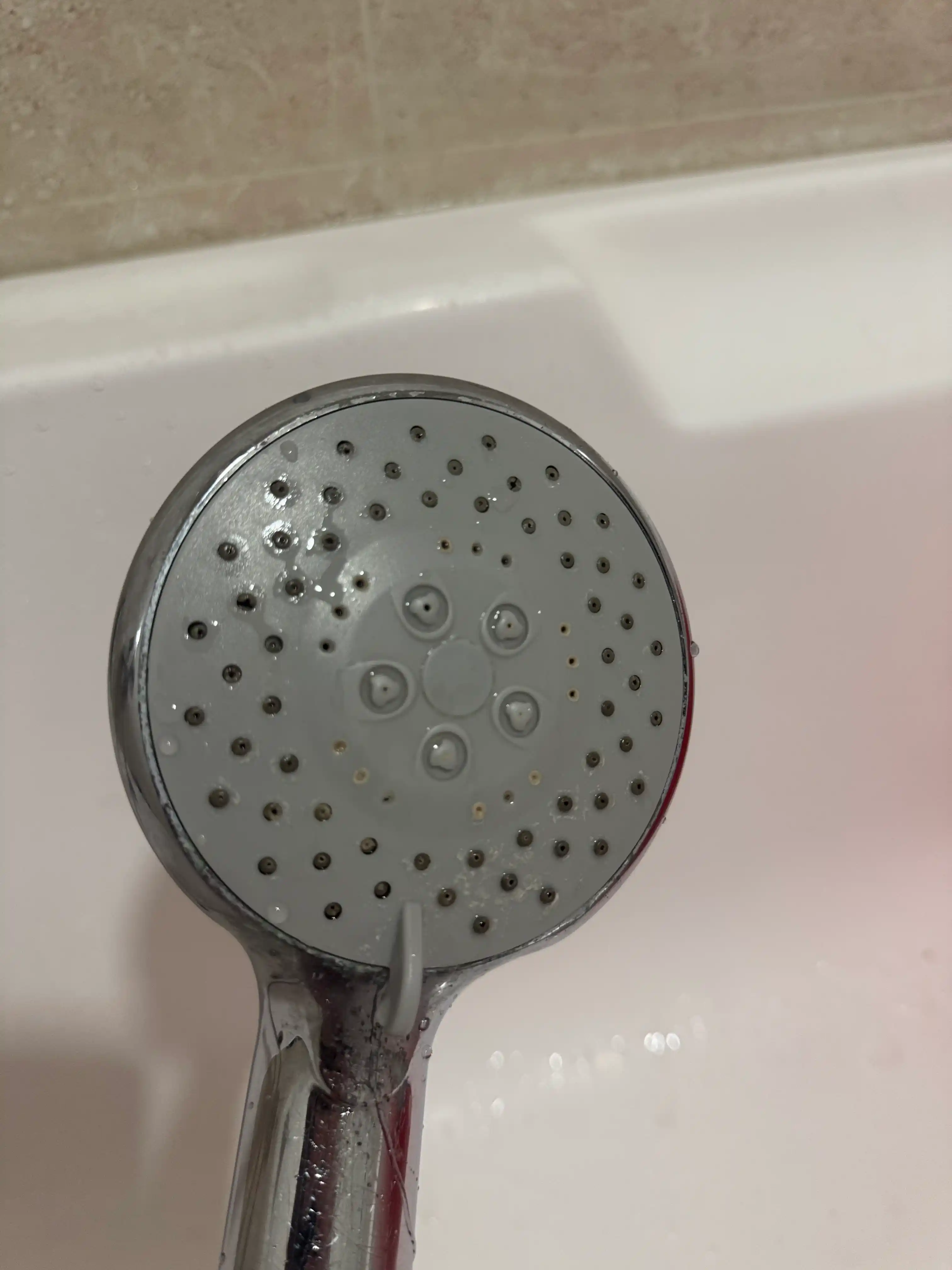 Dush va hammom uchun filtr, suvni xlor va zangdan tozalash